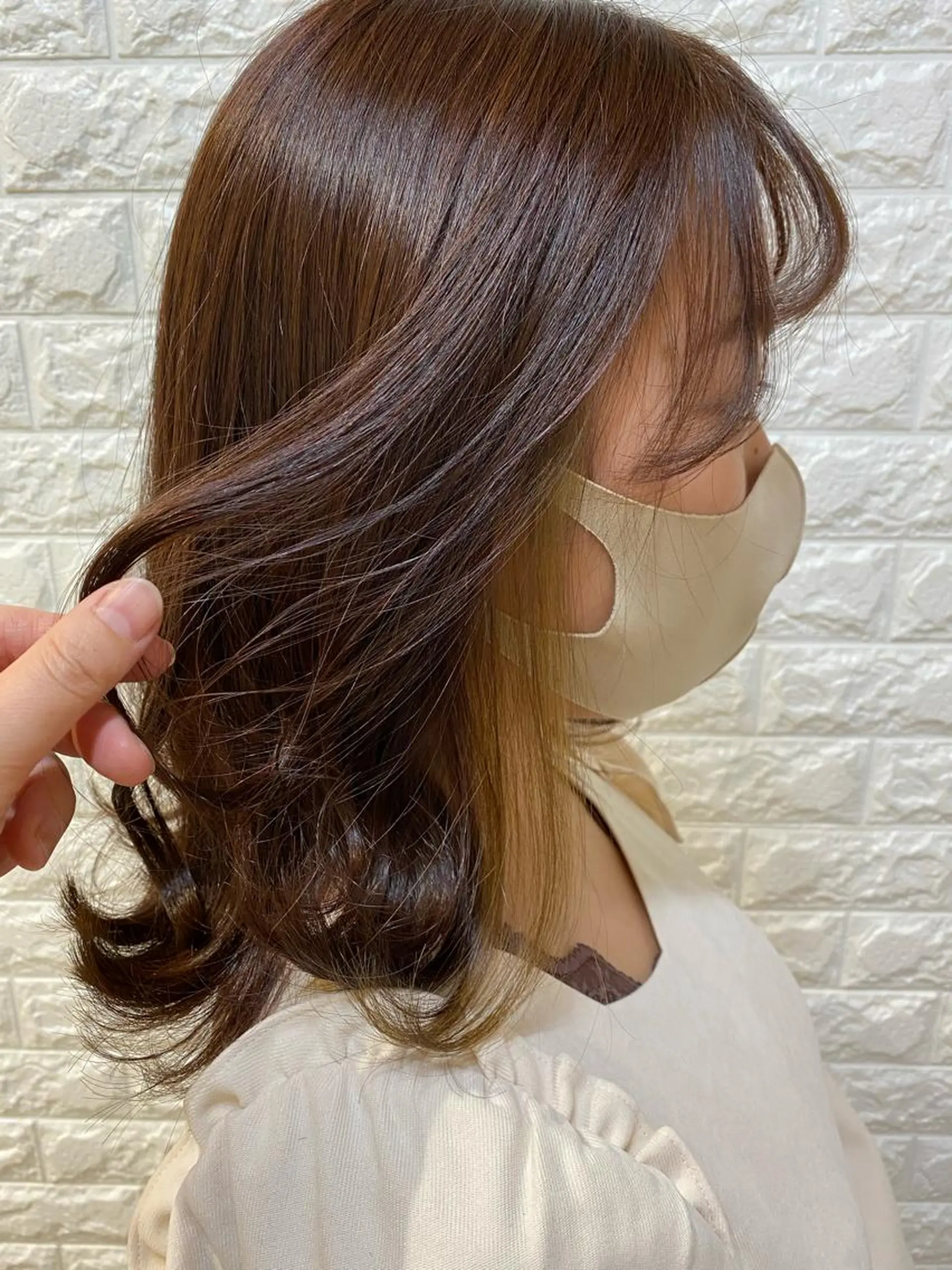 セミロング ヘアカラー トリートメント 金沢 広美のヘアスタイル