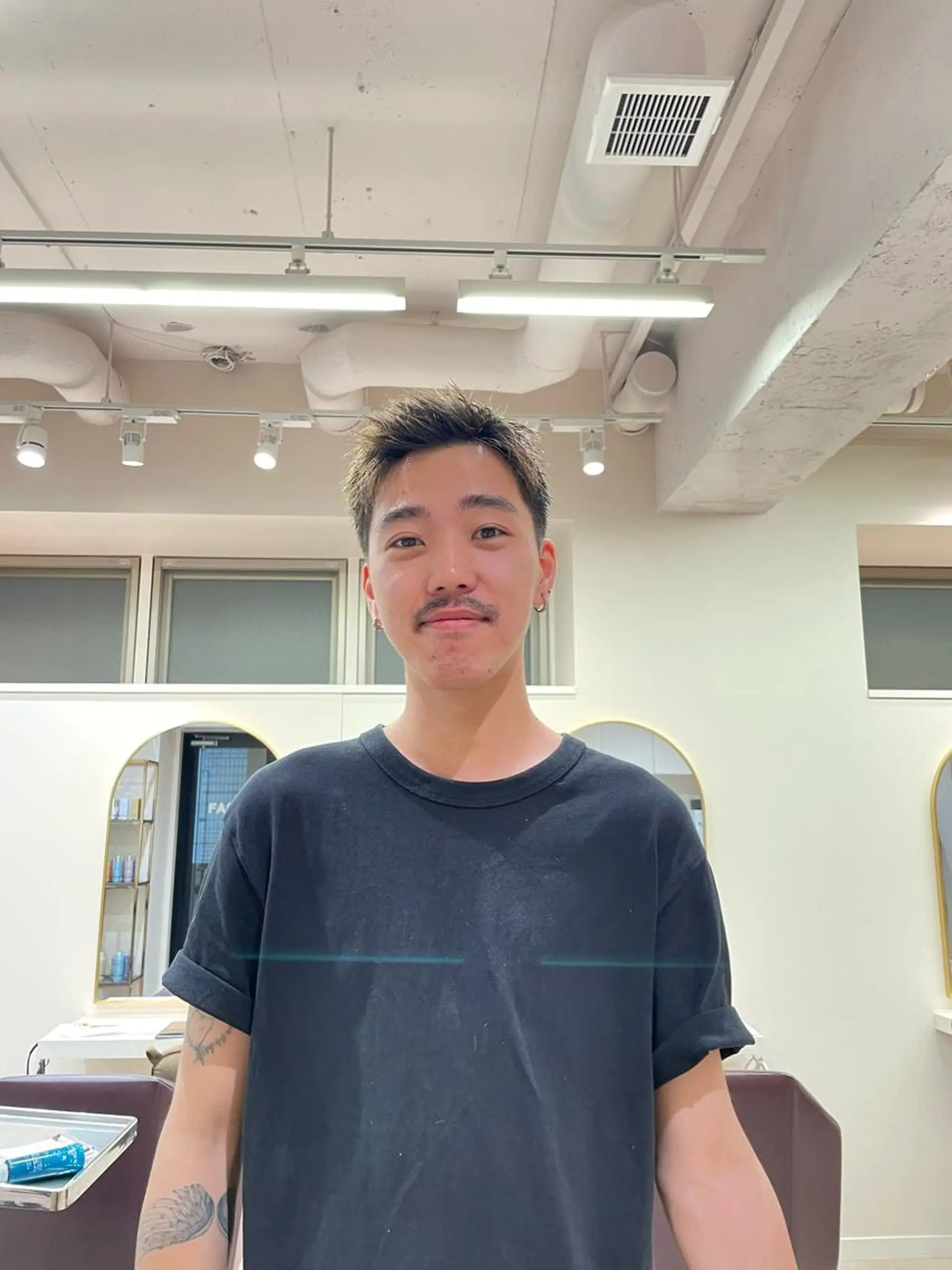 カラー メンズ 松永 梨央のヘアスタイル