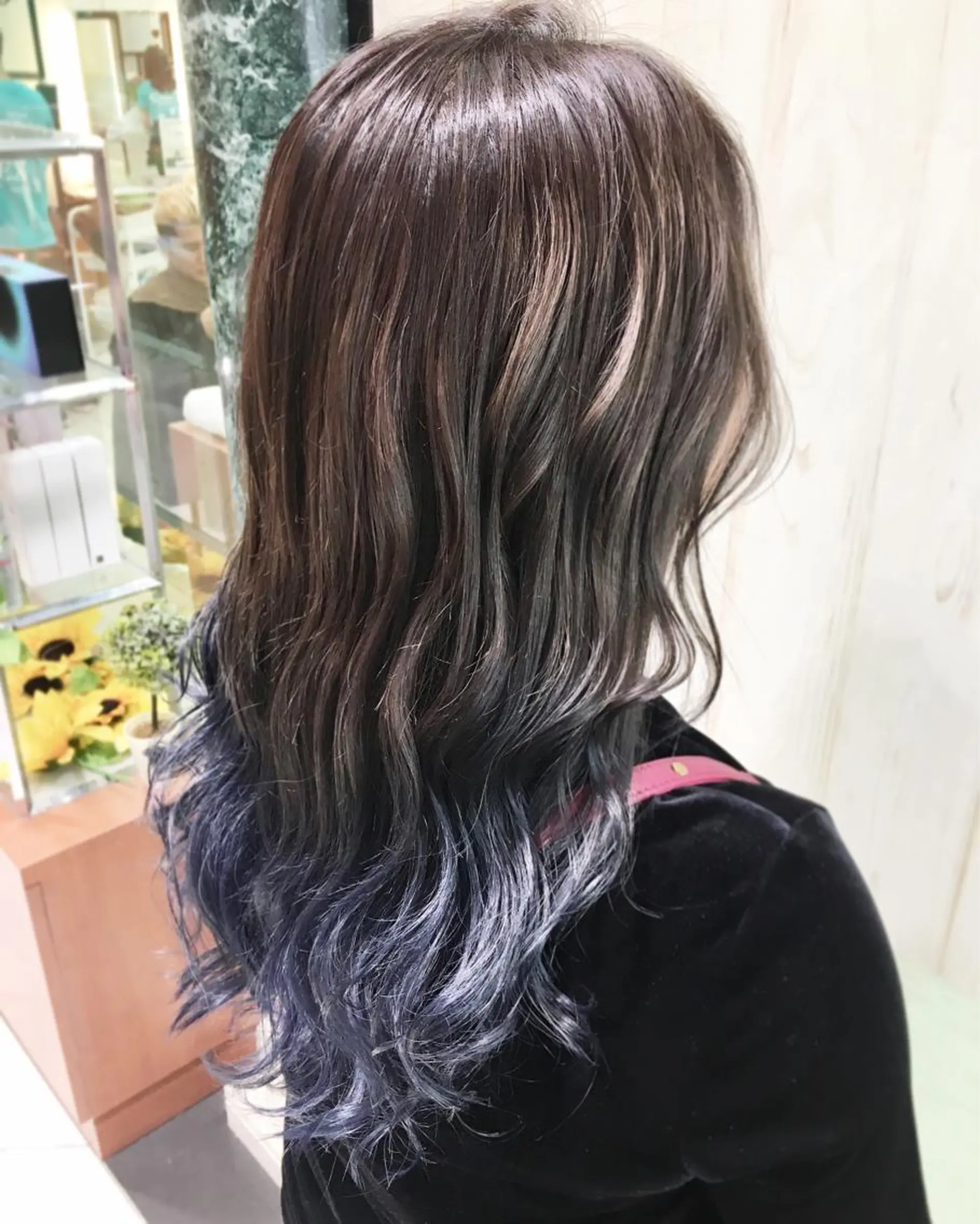 ロング カラー ブルーカラー グラデーションカラー カット ヘアカラー N° jillva ♦️川端裕司♦️のヘアスタイル