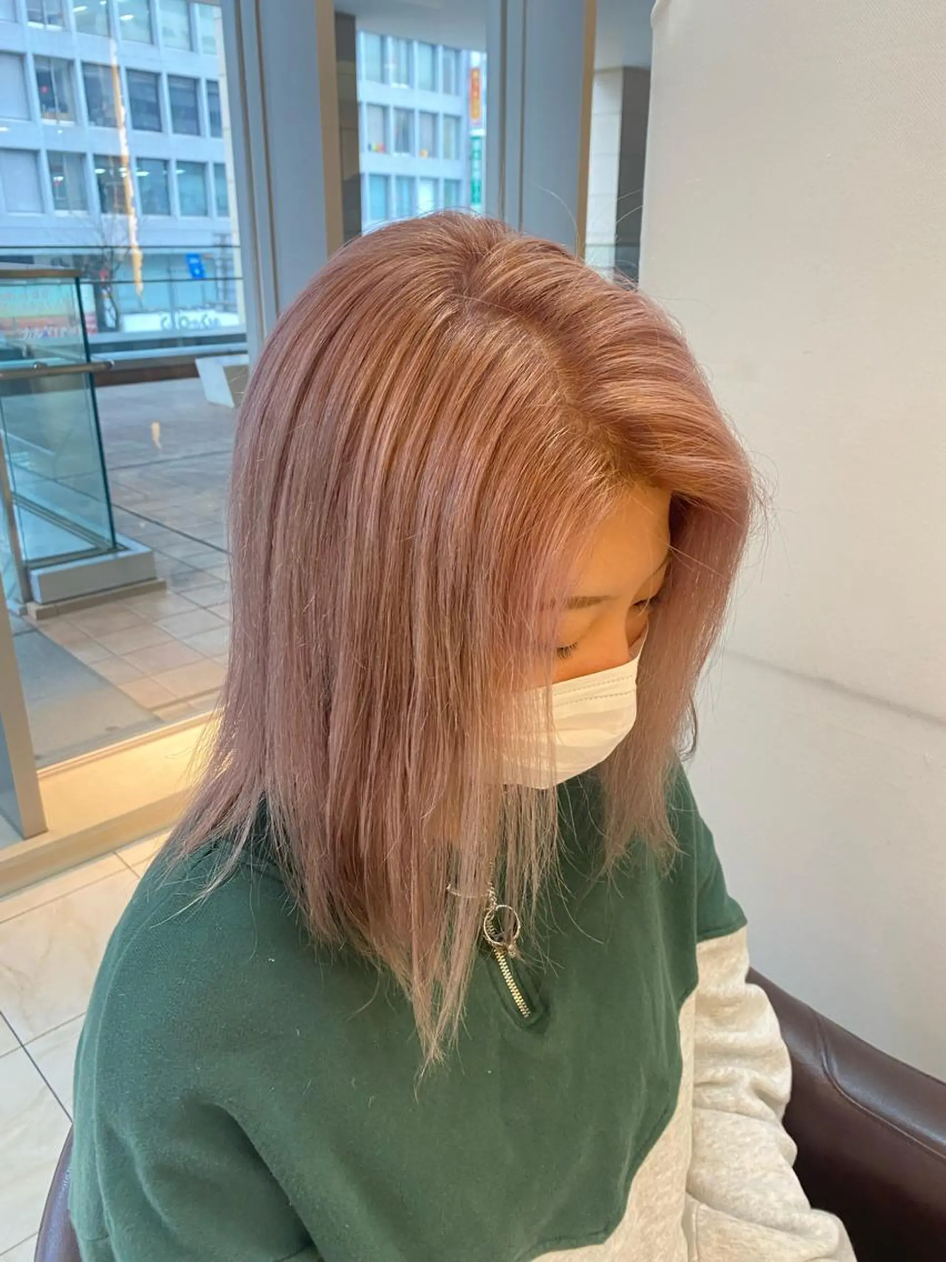 ミディアム カラー ピンクカラー シルバー 🐰ツヤ感カラー🐰 ななこのヘアスタイル