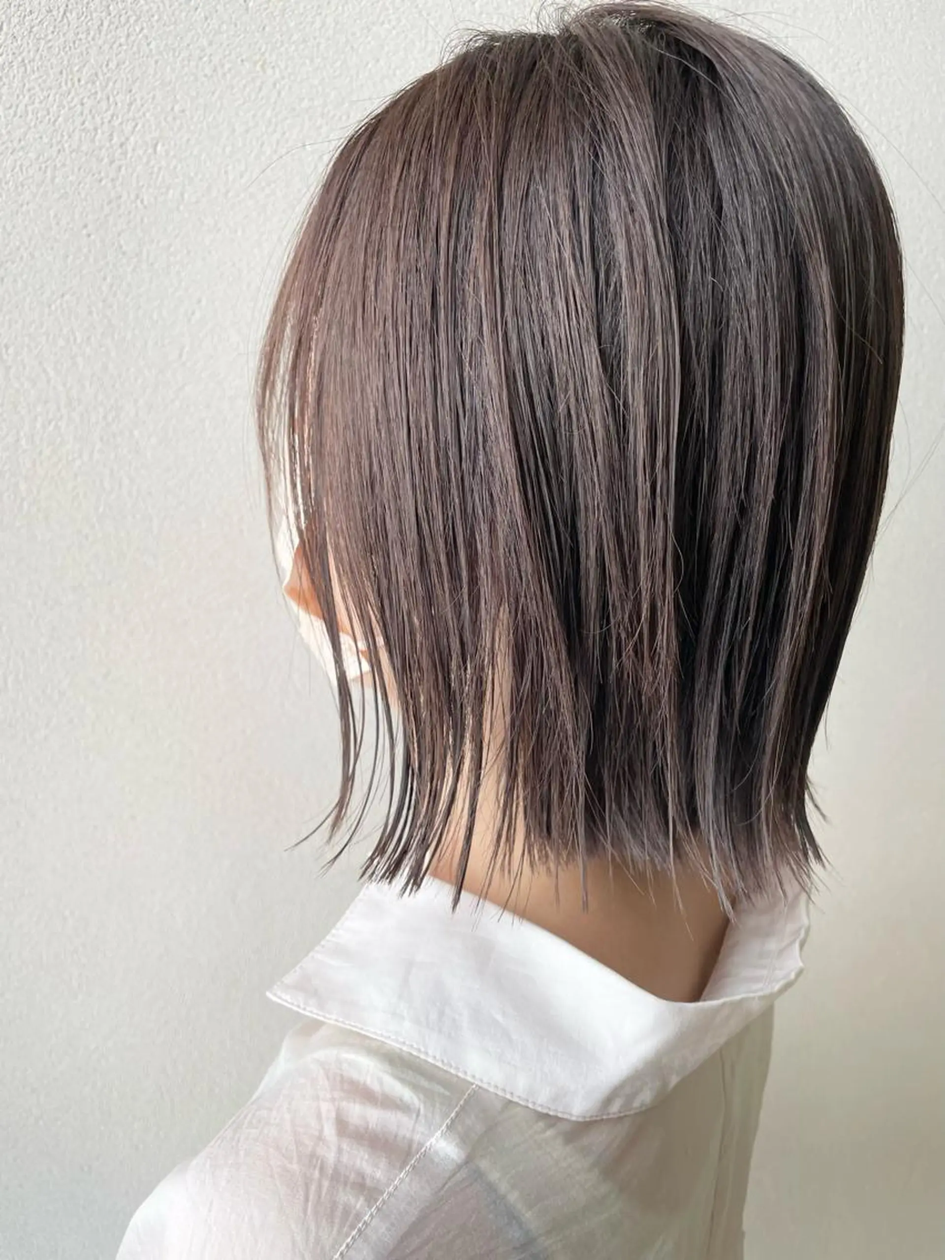 ショート カラー アッシュ ベージュカラー 透明感カラー 沢田 瞳のヘアスタイル