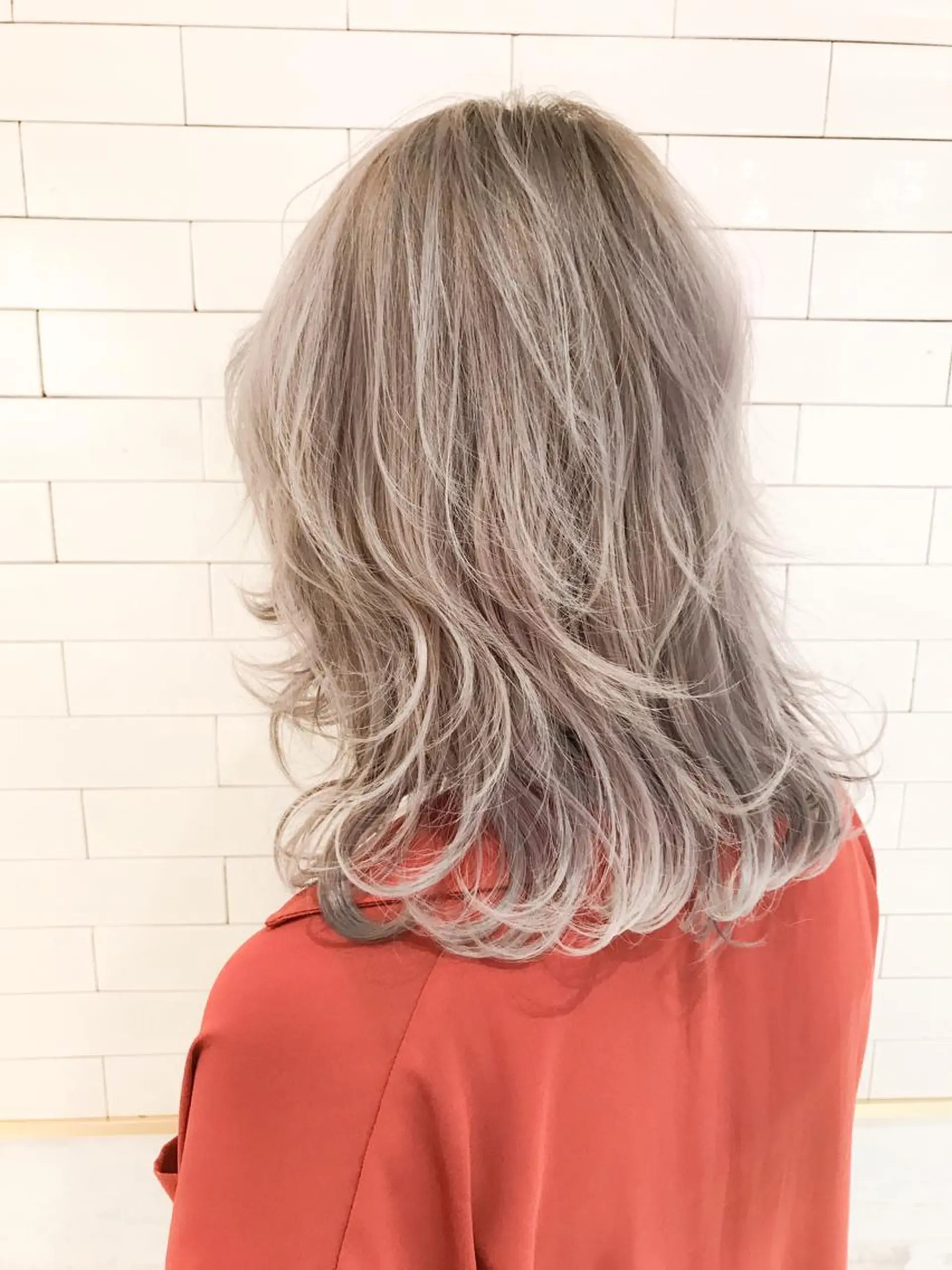 ミディアム カラー LA KING GINZA TOKYO所属・🧡ショートの達人 🧡SHOのヘアスタイル