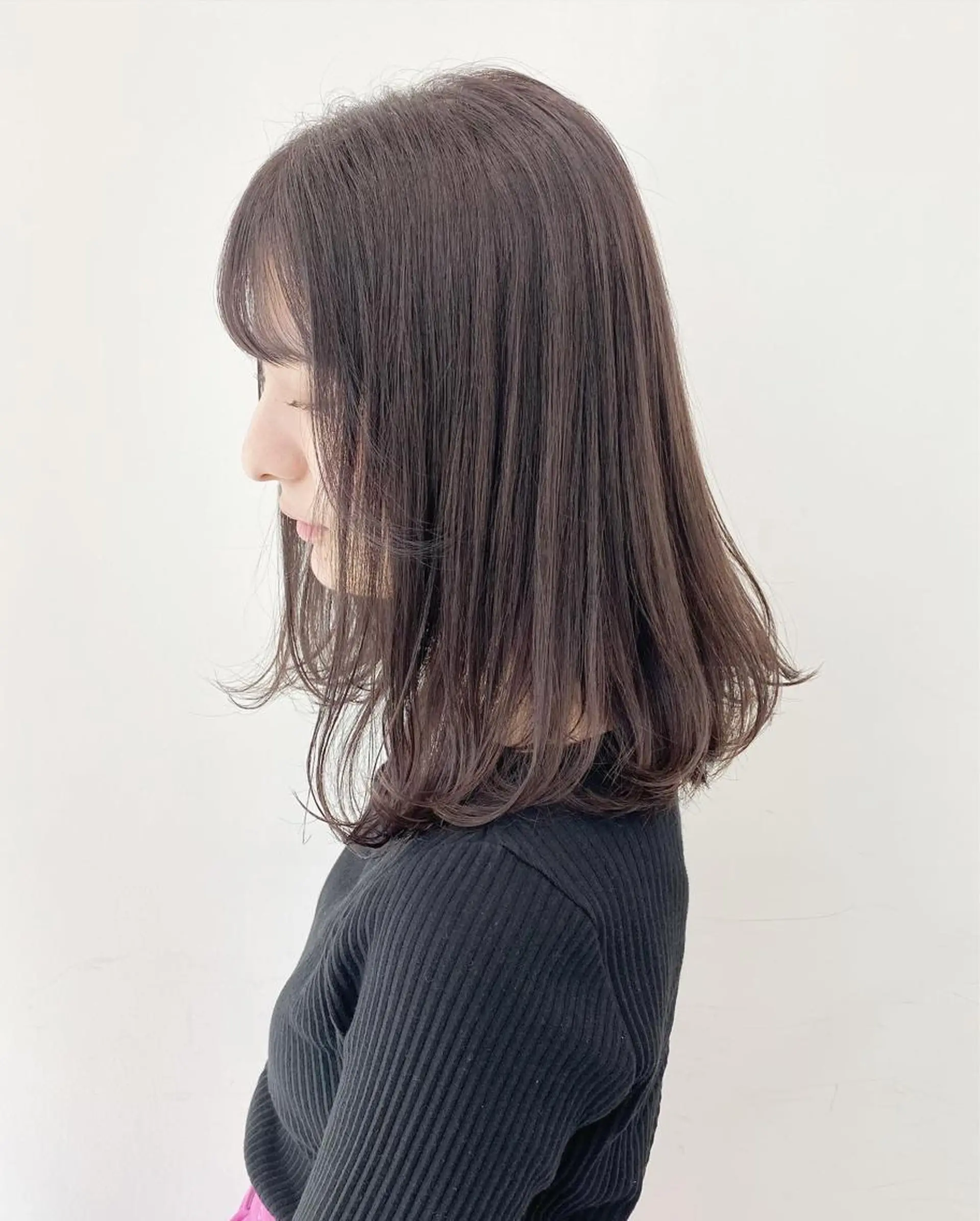 ミディアム カラー ブリーチ 透明感カラー グレージュ ラベンダーカラー ラベンダーグレージュ 【ブリーチカラー】 🌈ALIVE若山葵のヘアスタイル