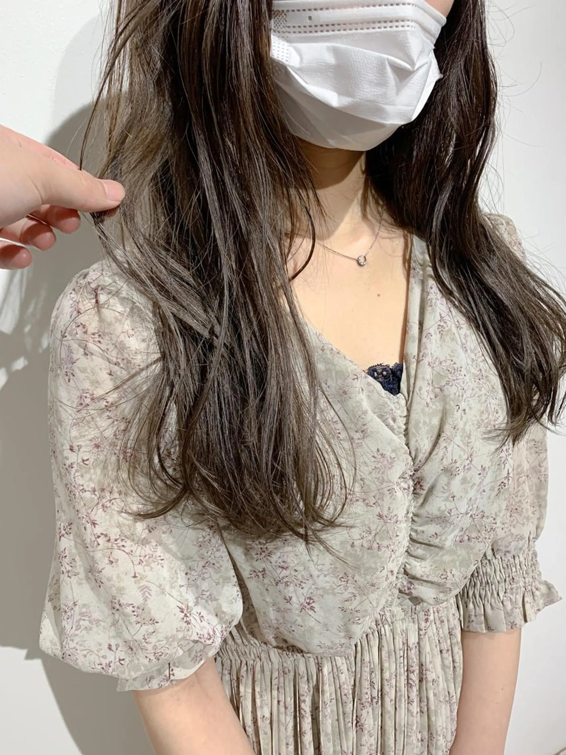 セミロング カラー グレージュ OLTI所属・中村 勇星のヘアスタイル