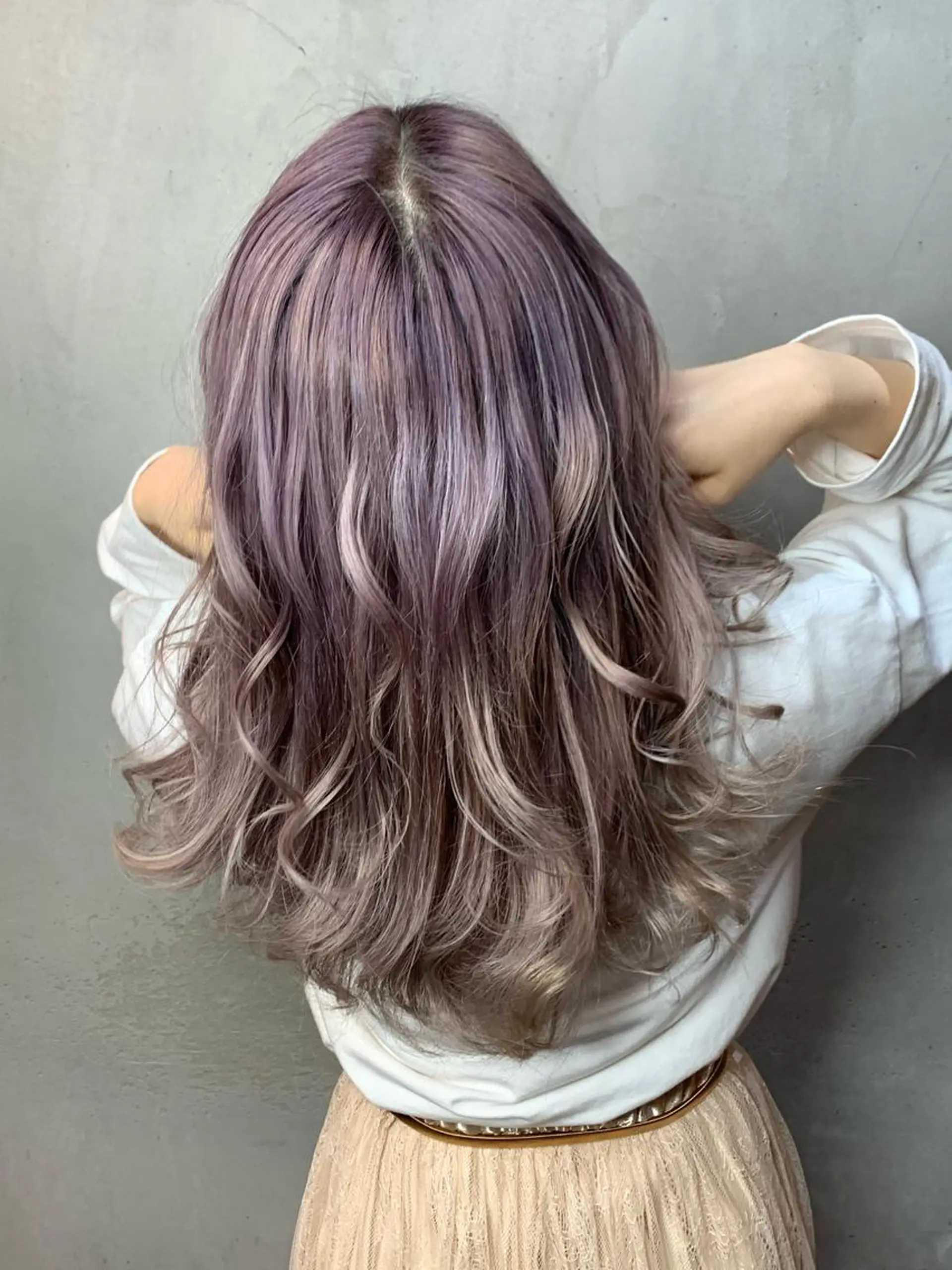 ロング カラー ラベンダーカラー 國井 廉のヘアスタイル