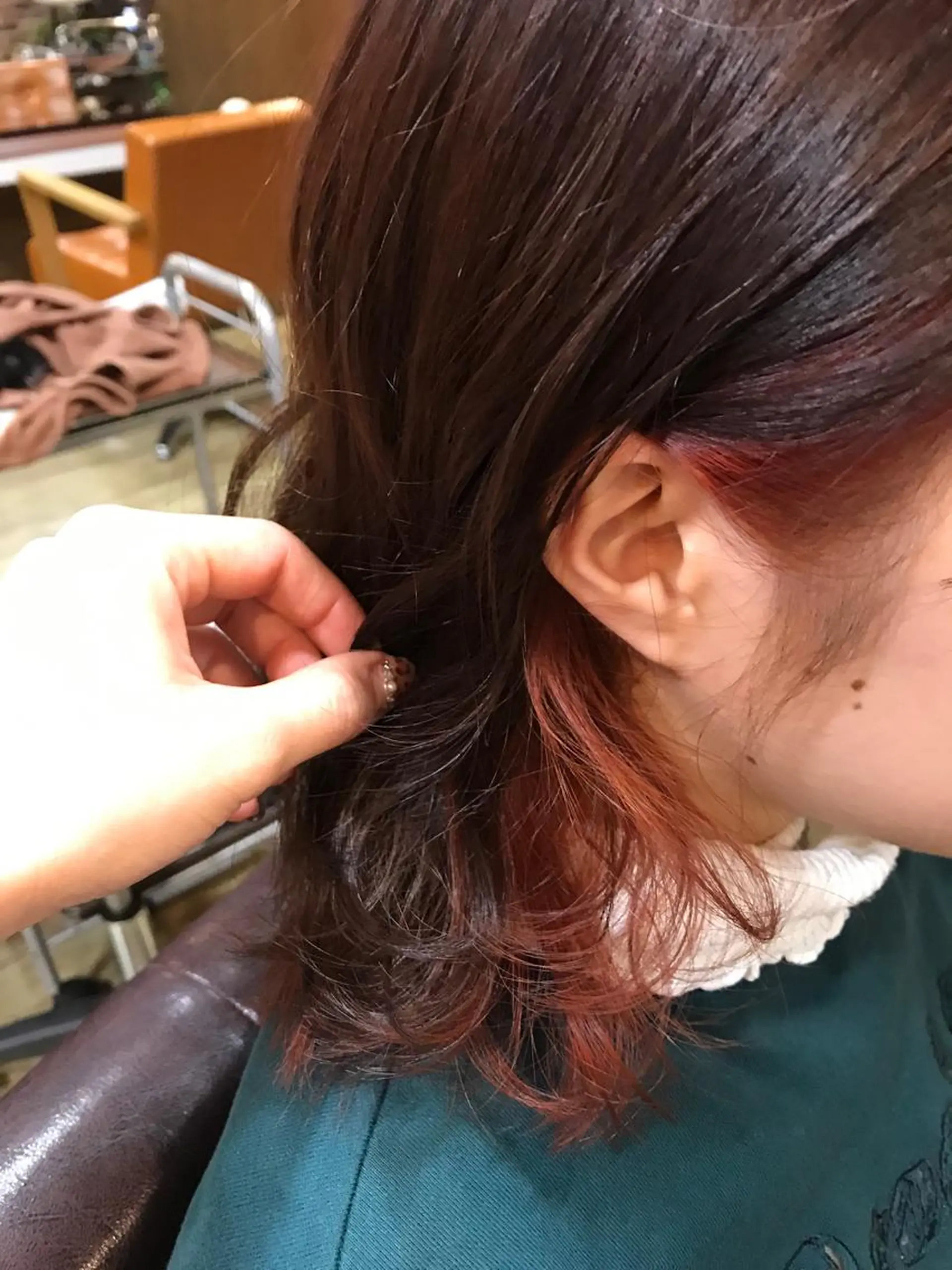 セミロング カラー ブリーチ インナーカラー ピンクカラー Optima Hair【オプティマヘアー】所属・松田 類生のヘアスタイル