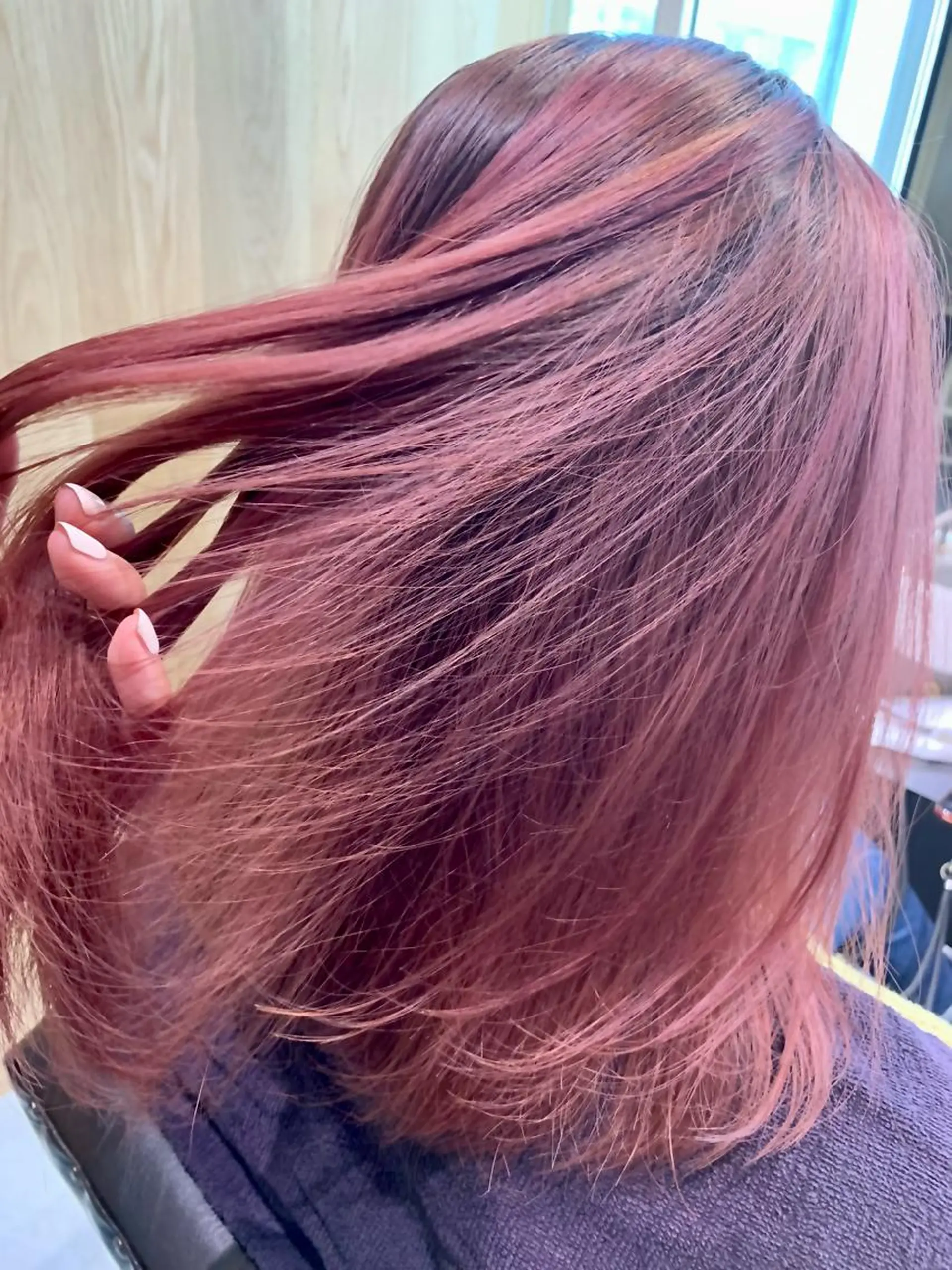 ミディアム カラー ブリーチ カット ヘアカラー トリートメント 藤野なつえ ナチュラルのヘアスタイル