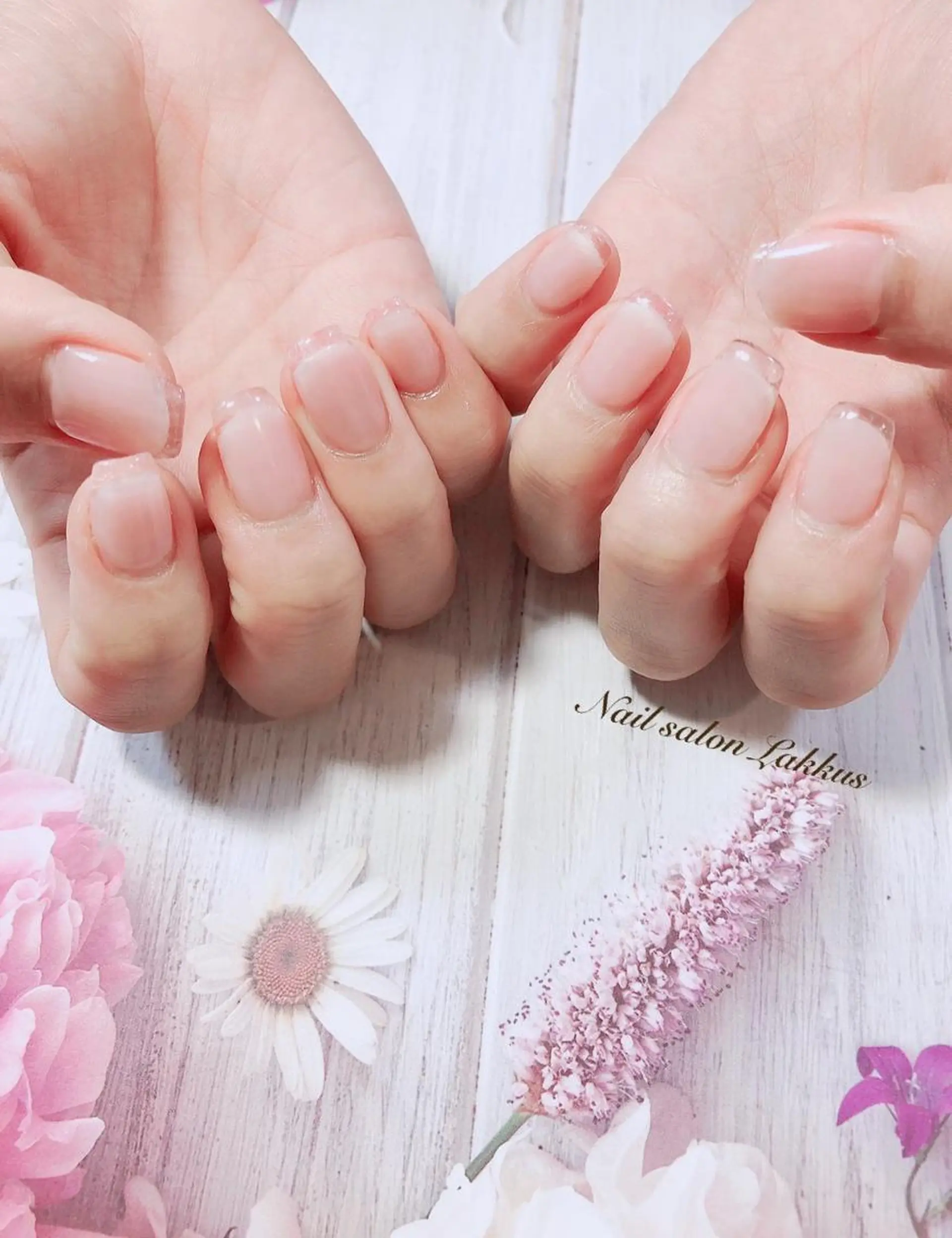 ネイル クリアネイル フレンチネイル Lakkus T－CHIのネイルデザイン