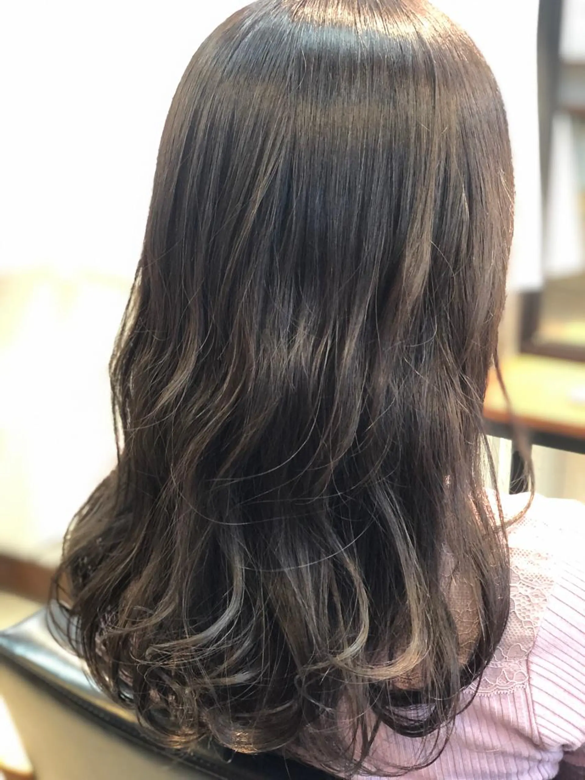セミロング カラー カット ヘアカラー ecubo by  lico所属・✨菅近 湧太✨のヘアスタイル