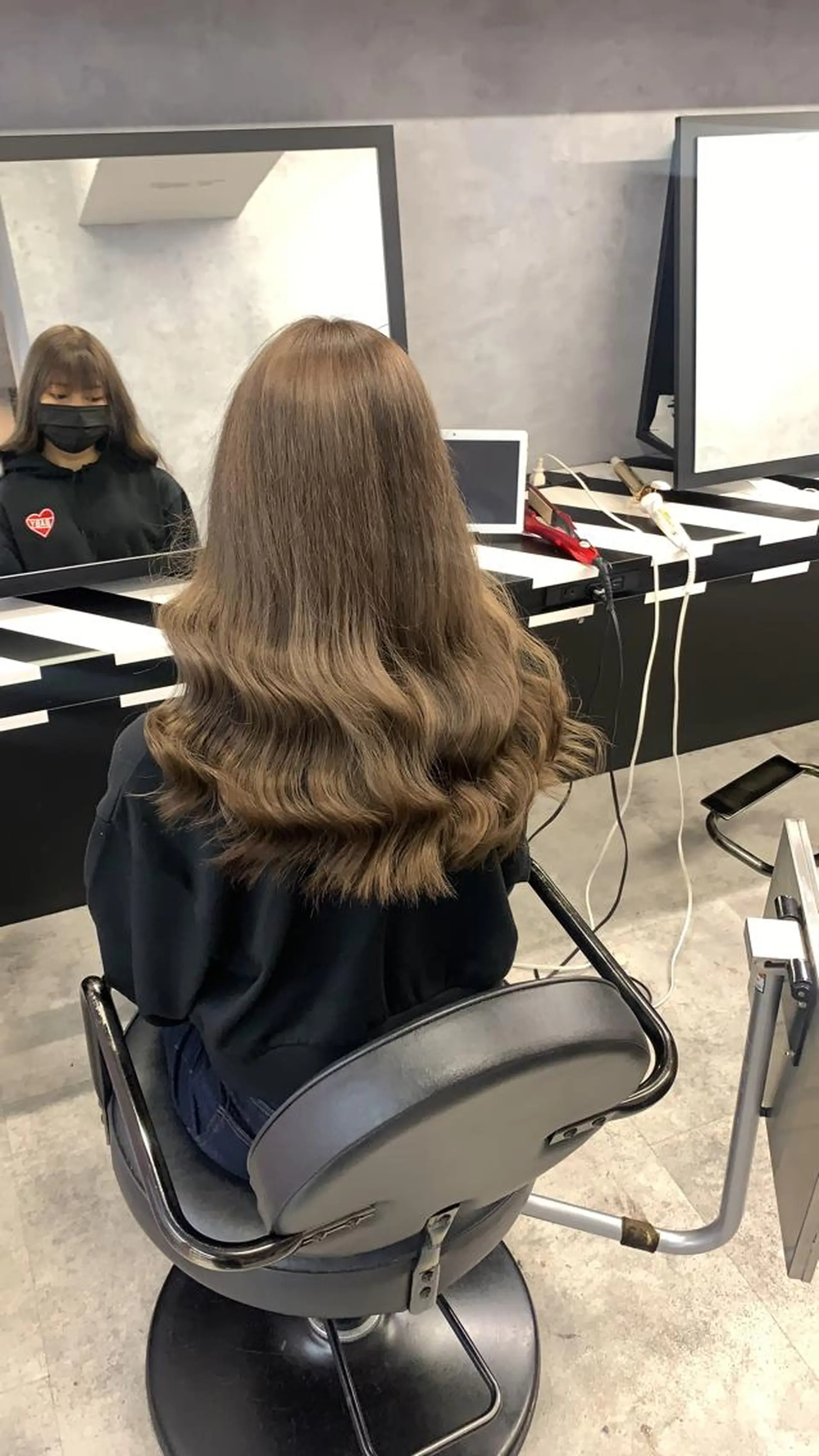 ロング 派手髪支持率No1 Eisukeのヘアスタイル
