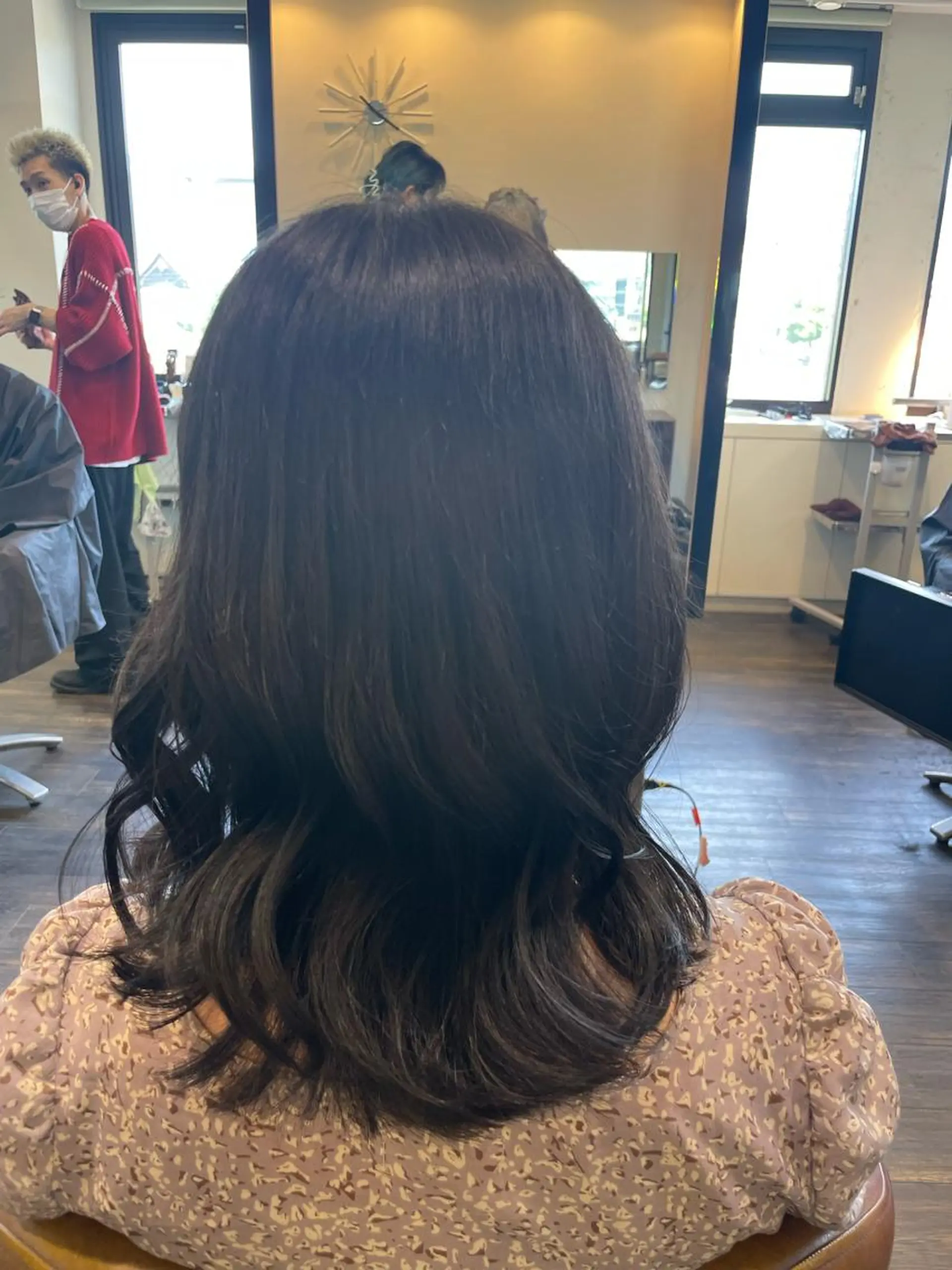 ミディアム 佐藤 綾郁のヘアスタイル