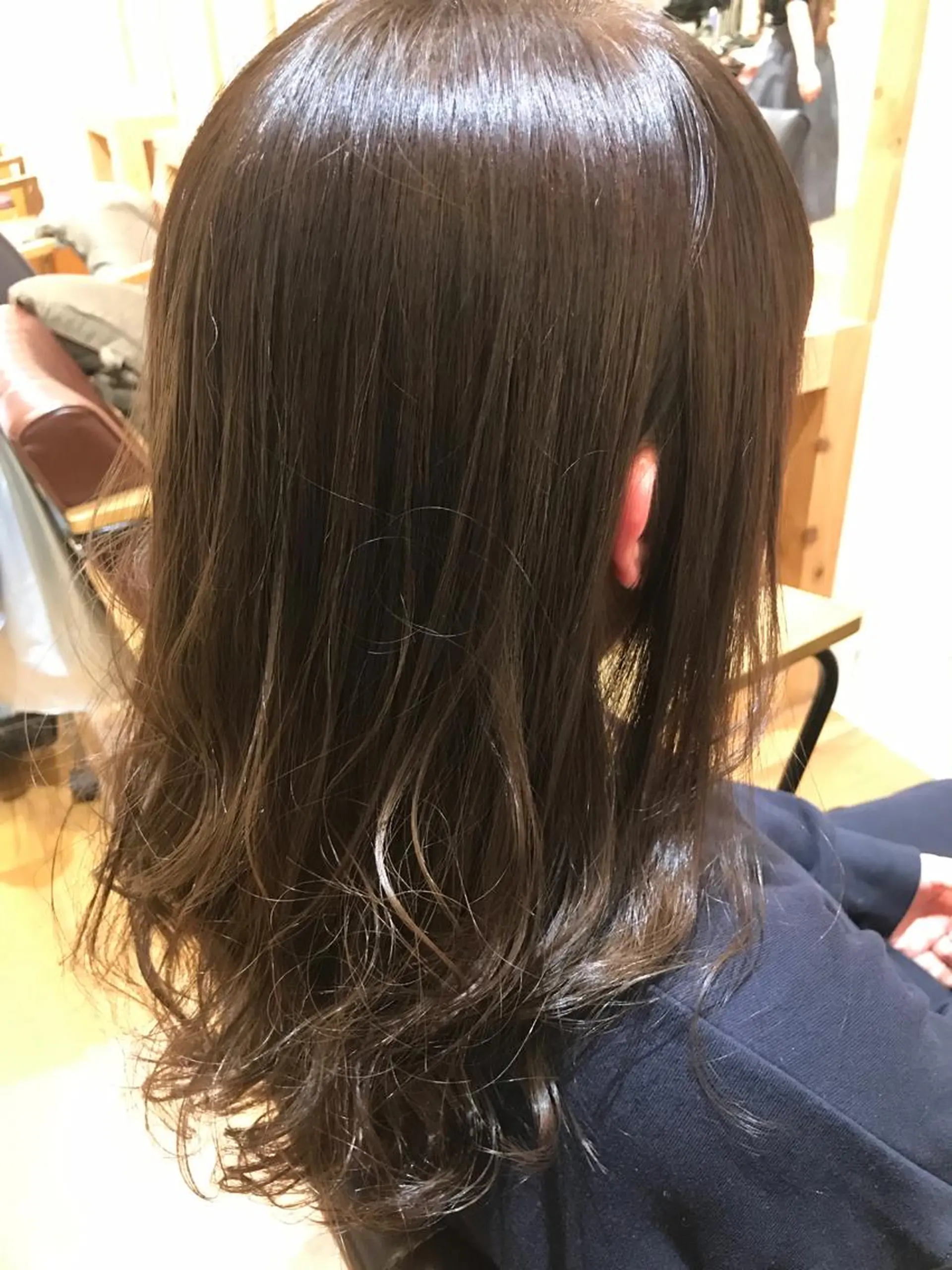 セミロング ヘアカラー 緑地公園美容室 neohairのヘアスタイル