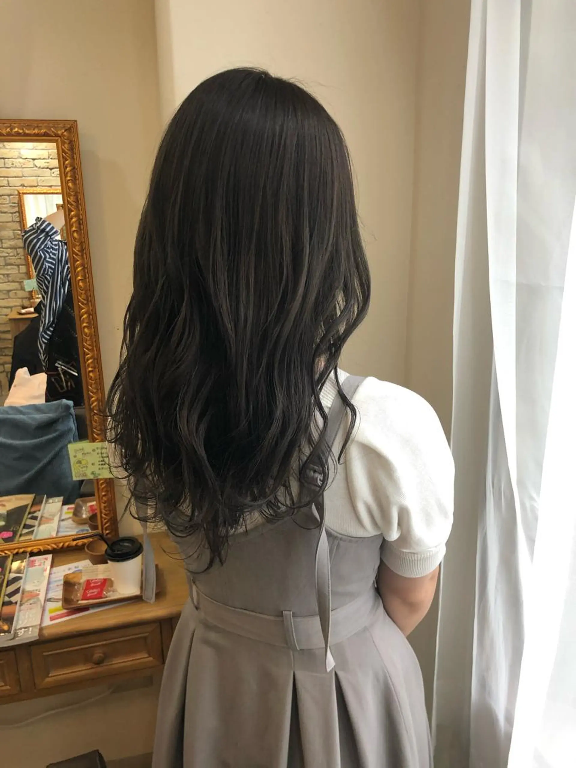 セミロング 髪質改善、縮毛矯正 酸性縮毛矯正のヘアスタイル