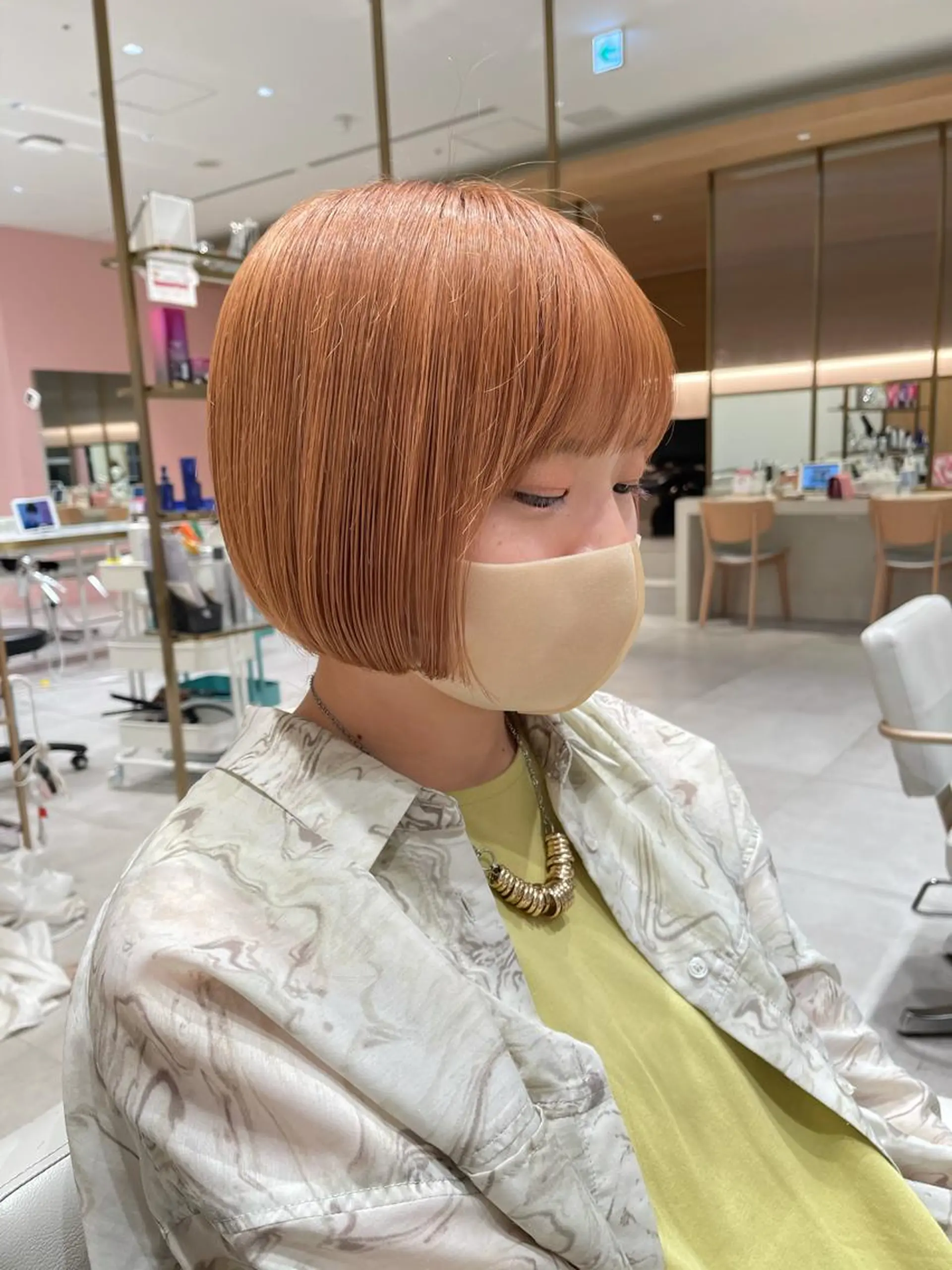 ショート ボブ ヘアカラー ボブパーマ ウルフパーマのヘアスタイル