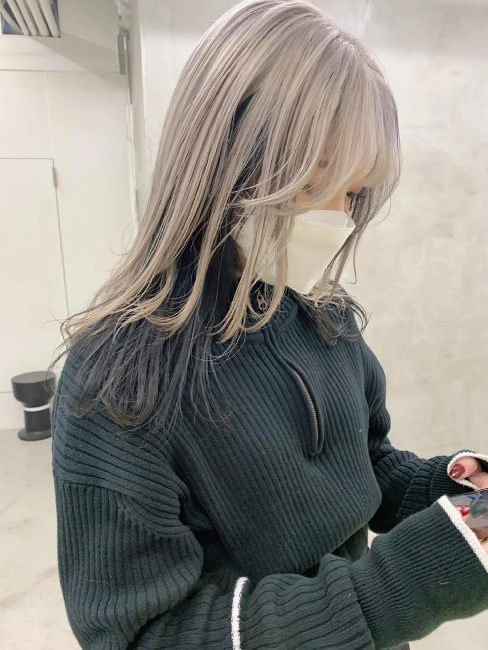 セミロング カラー ブームボックス所属・🐝ハイトーンカラー hachi🐝のヘアスタイル