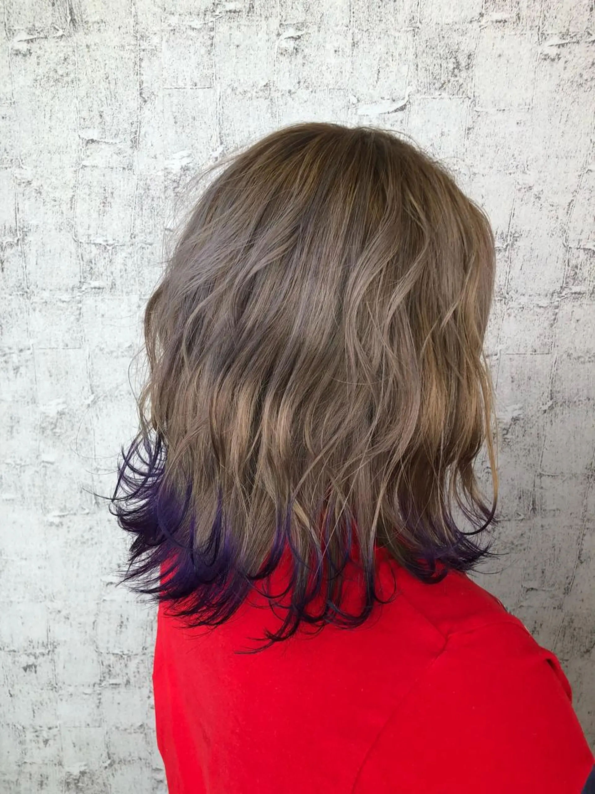 セミロング カラー パープルカラー 透明感カラー✨ツヤ髪 廣畑昌志のヘアスタイル