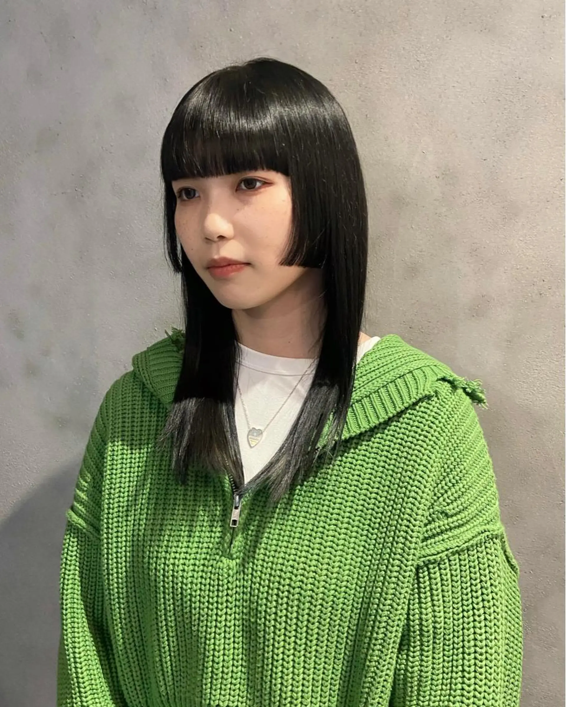 セミロング カラー 229所属・maki @pullnocのヘアスタイル