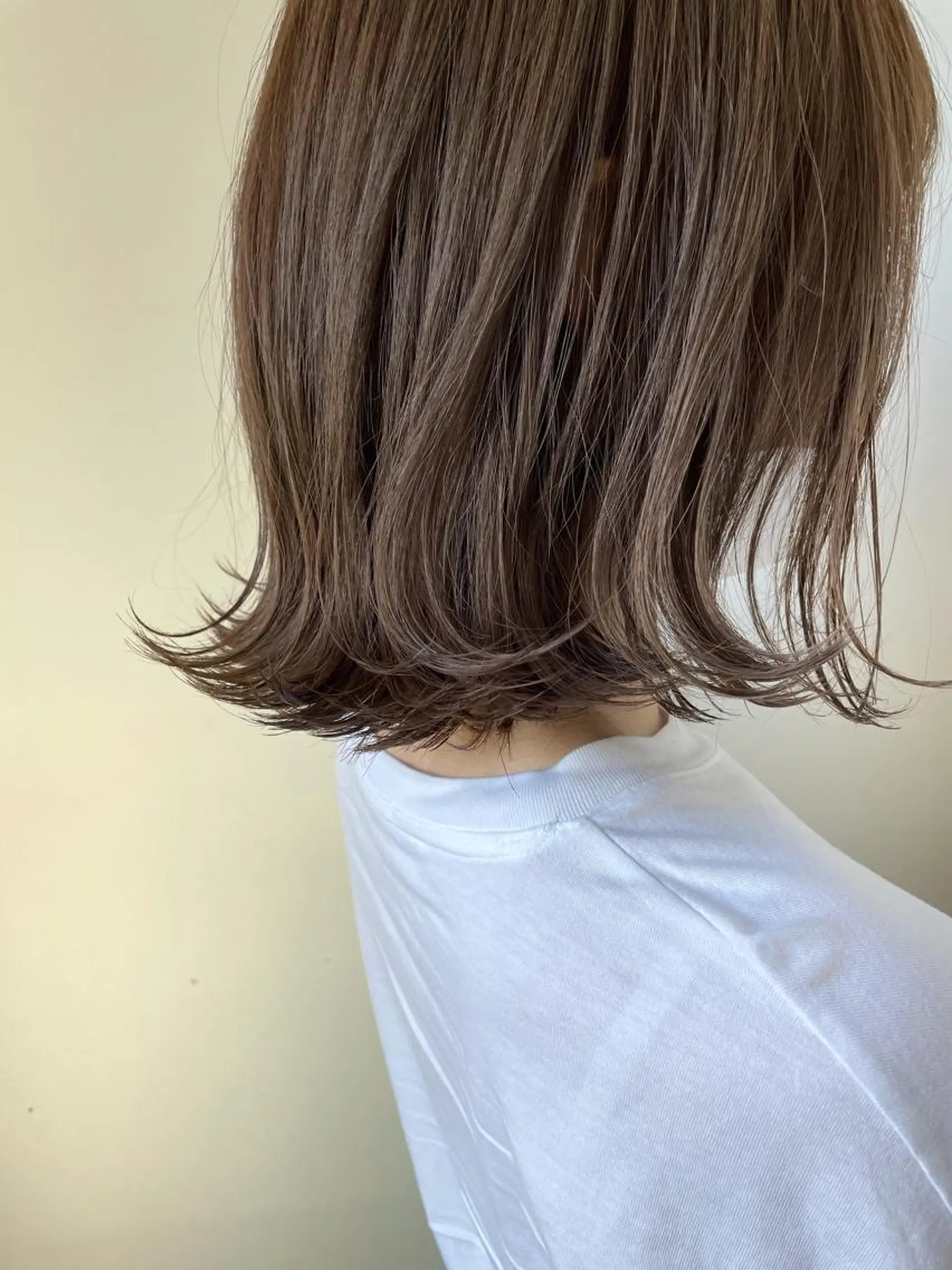 ショート カラー アッシュ ベージュカラー ハイライトカラー ハイトーンカラー イルミナカラー カット ヘアカラー トリートメント 江上拓郎/ショート /酸性ストレートのヘアスタイル