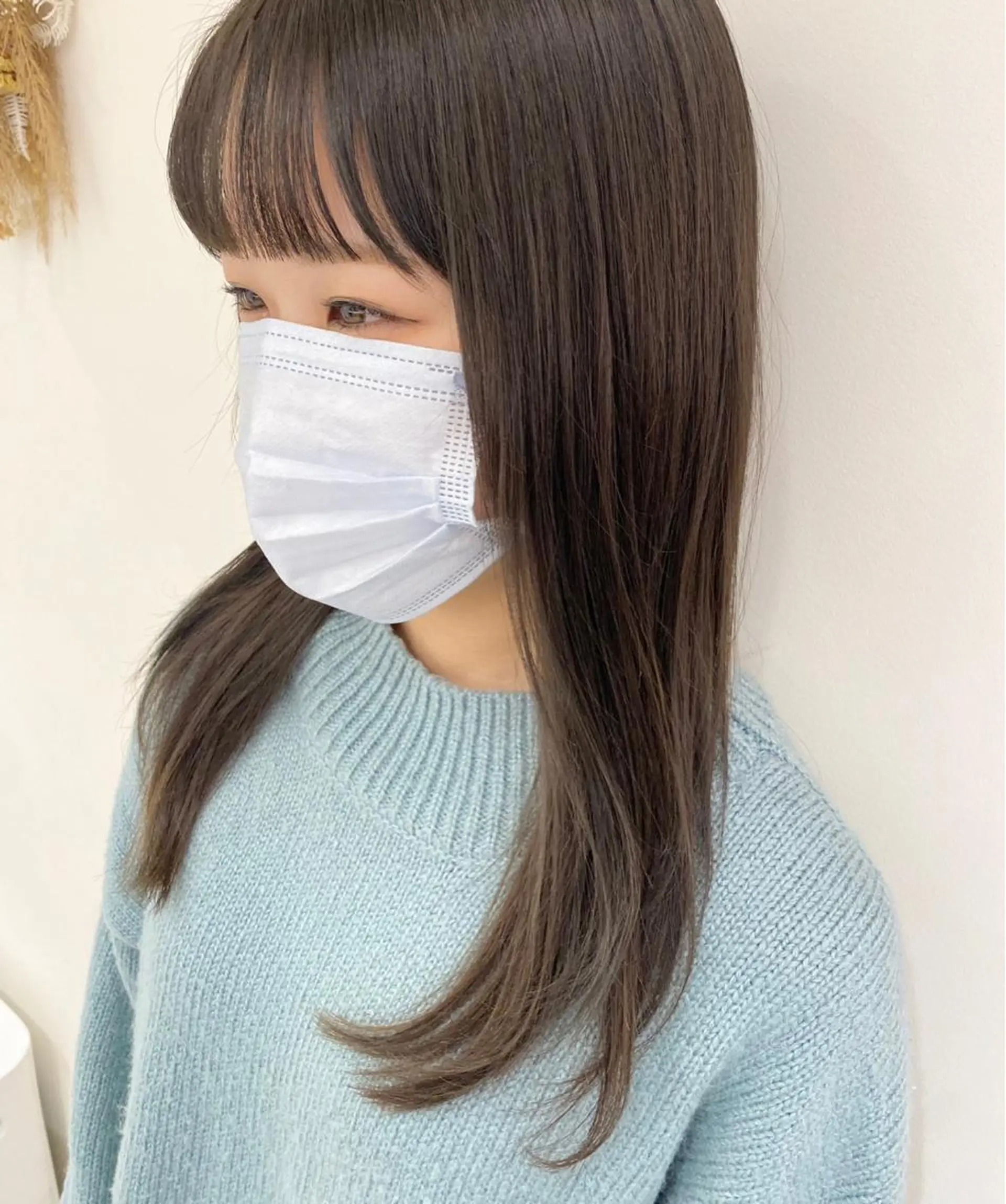 カラー ヘアカラー トリートメント 韓国レイヤー🪽 耳ツボジュエリーのヘアスタイル