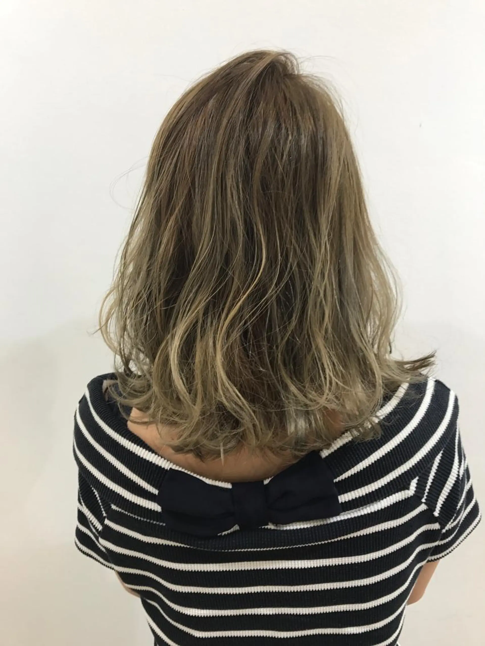 ミディアム レイヤーカット 💫カットはなんでも 得意です✂️のヘアスタイル