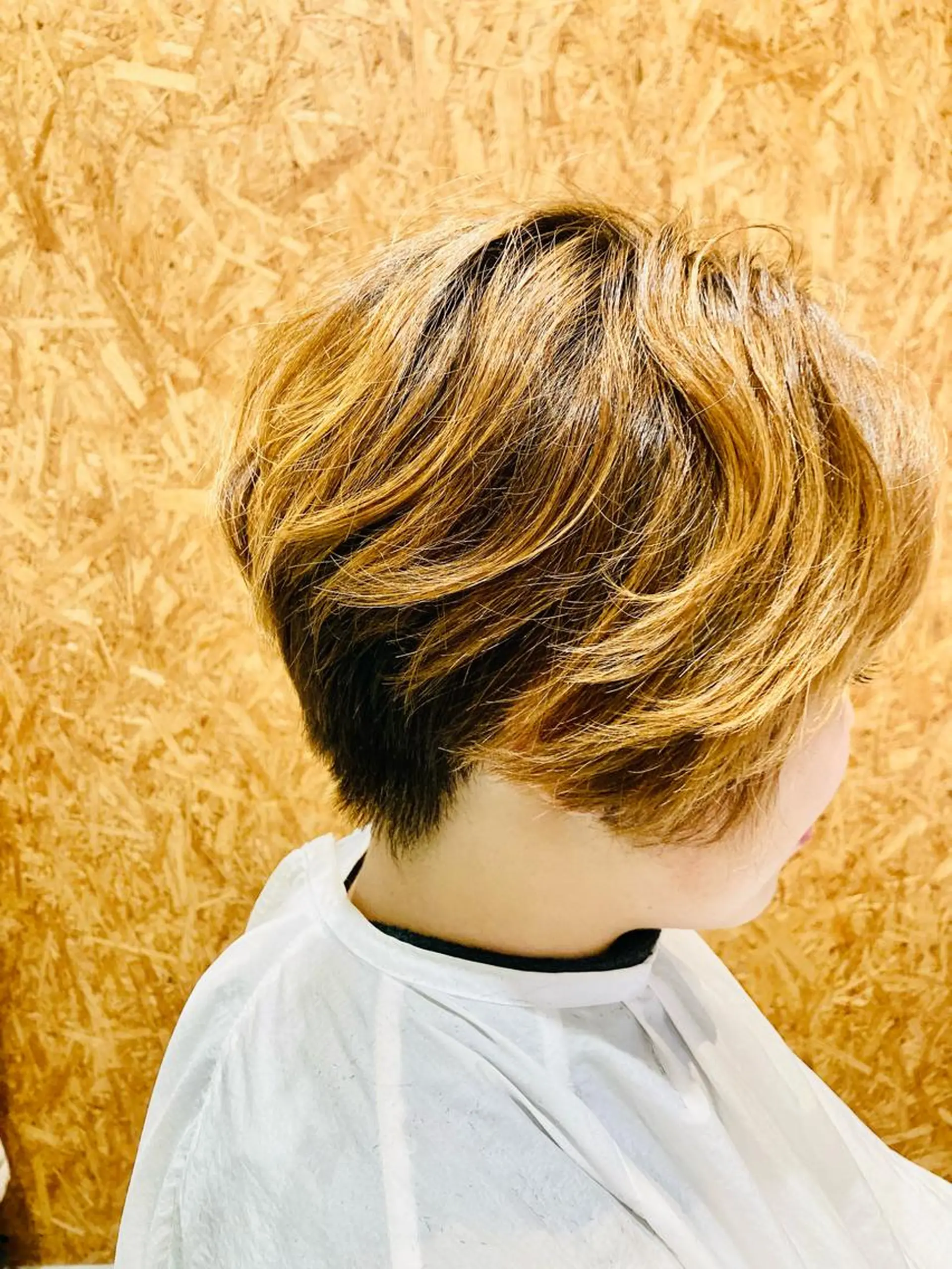 ショート 折本 沙織のヘアスタイル