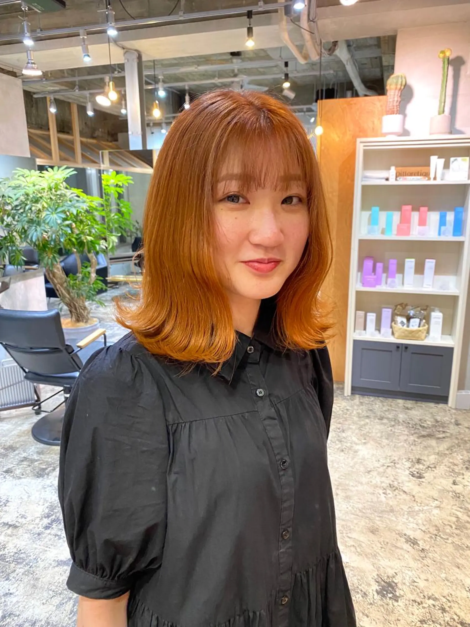 ミディアム カラー オレンジ 外ハネヘア 北花田美容師🍃村尾 光太/むらのヘアスタイル