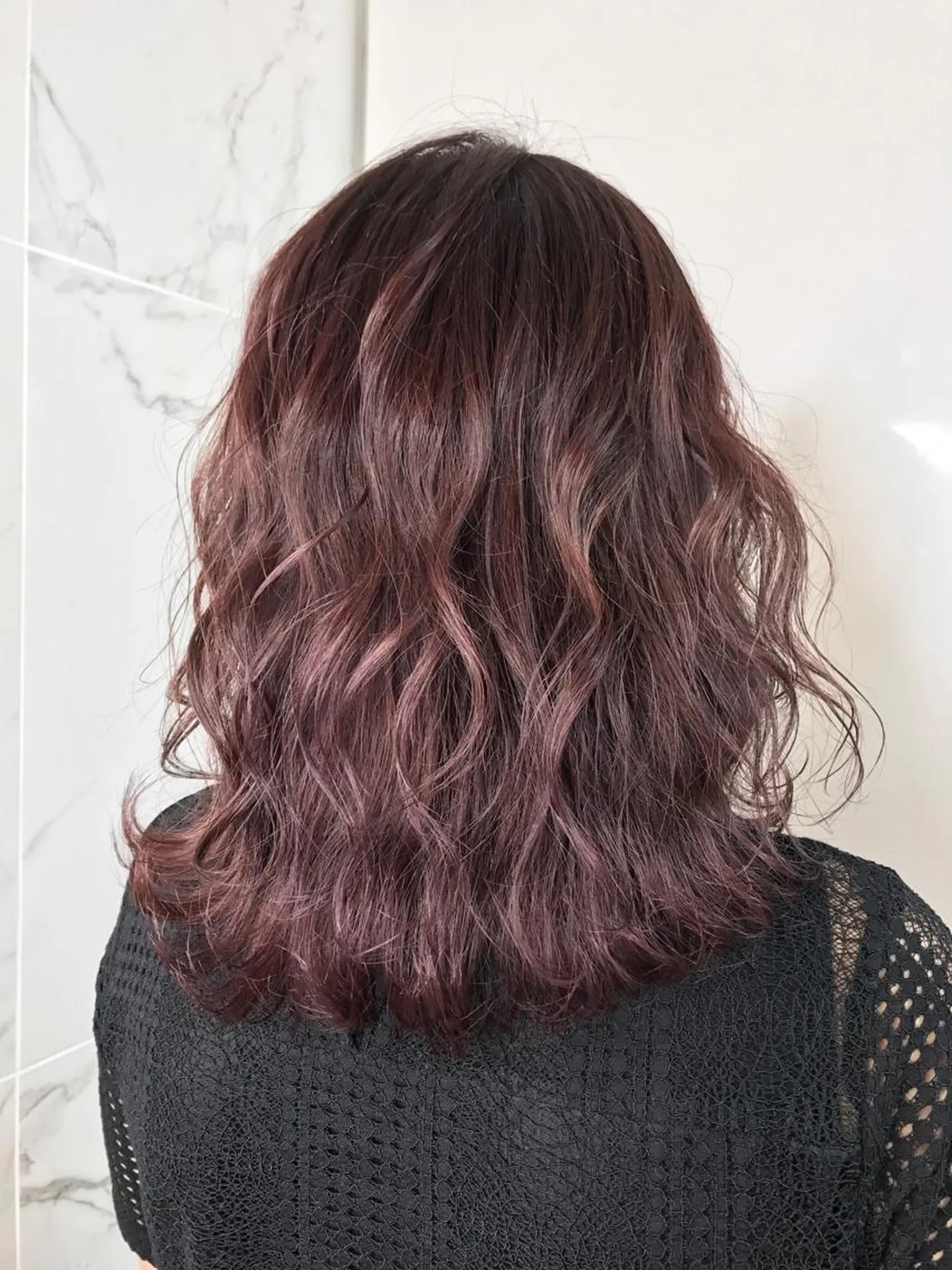 セミロング カラー ヘアアレンジ ピンクカラー バイオレットカラー カット ヘアカラー トリートメント 今井 由佳のヘアスタイル