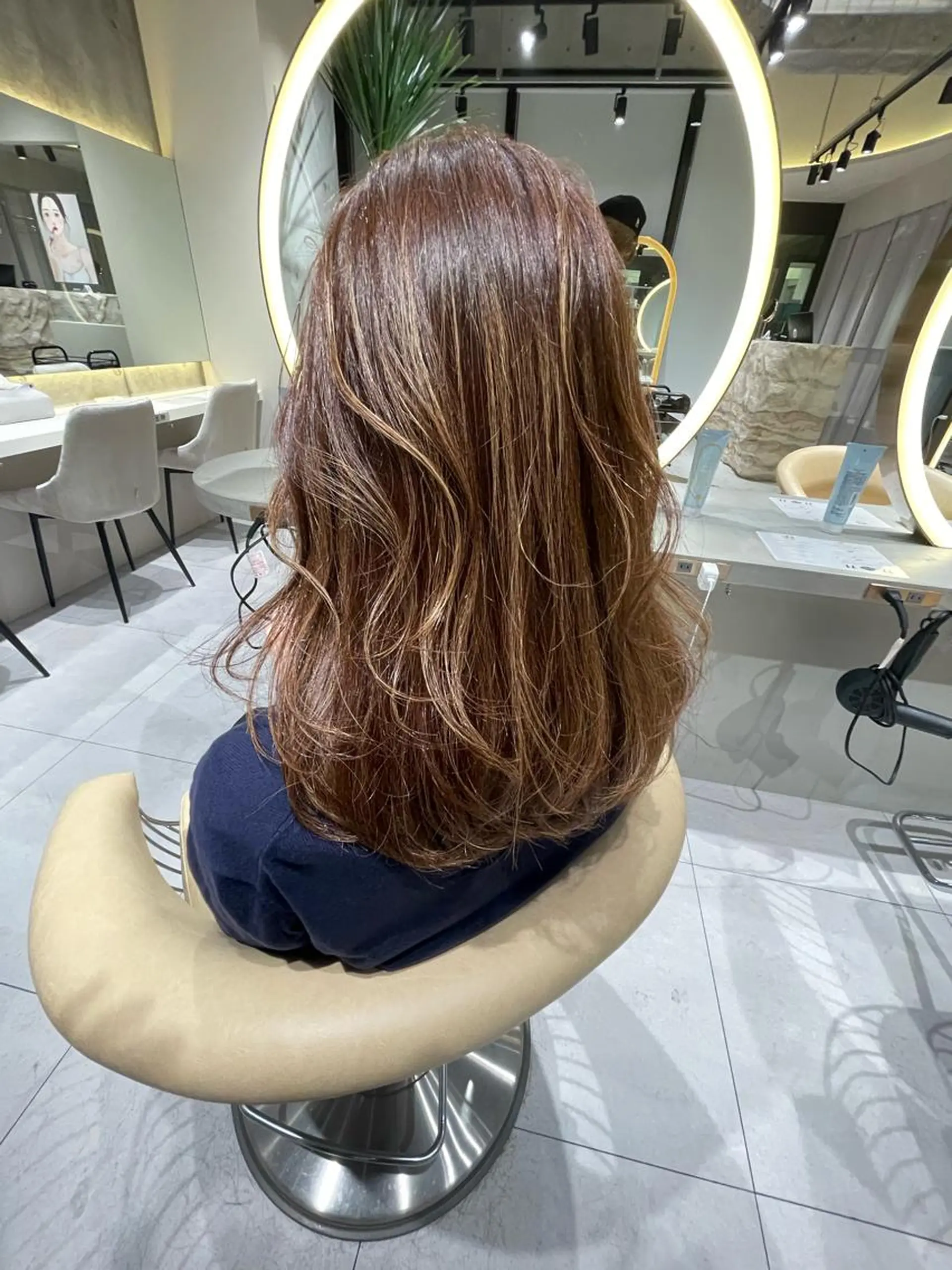 セミロング カラー 《髪質改善✖️ハイト ーン🧸》小嶋拓也のヘアスタイル