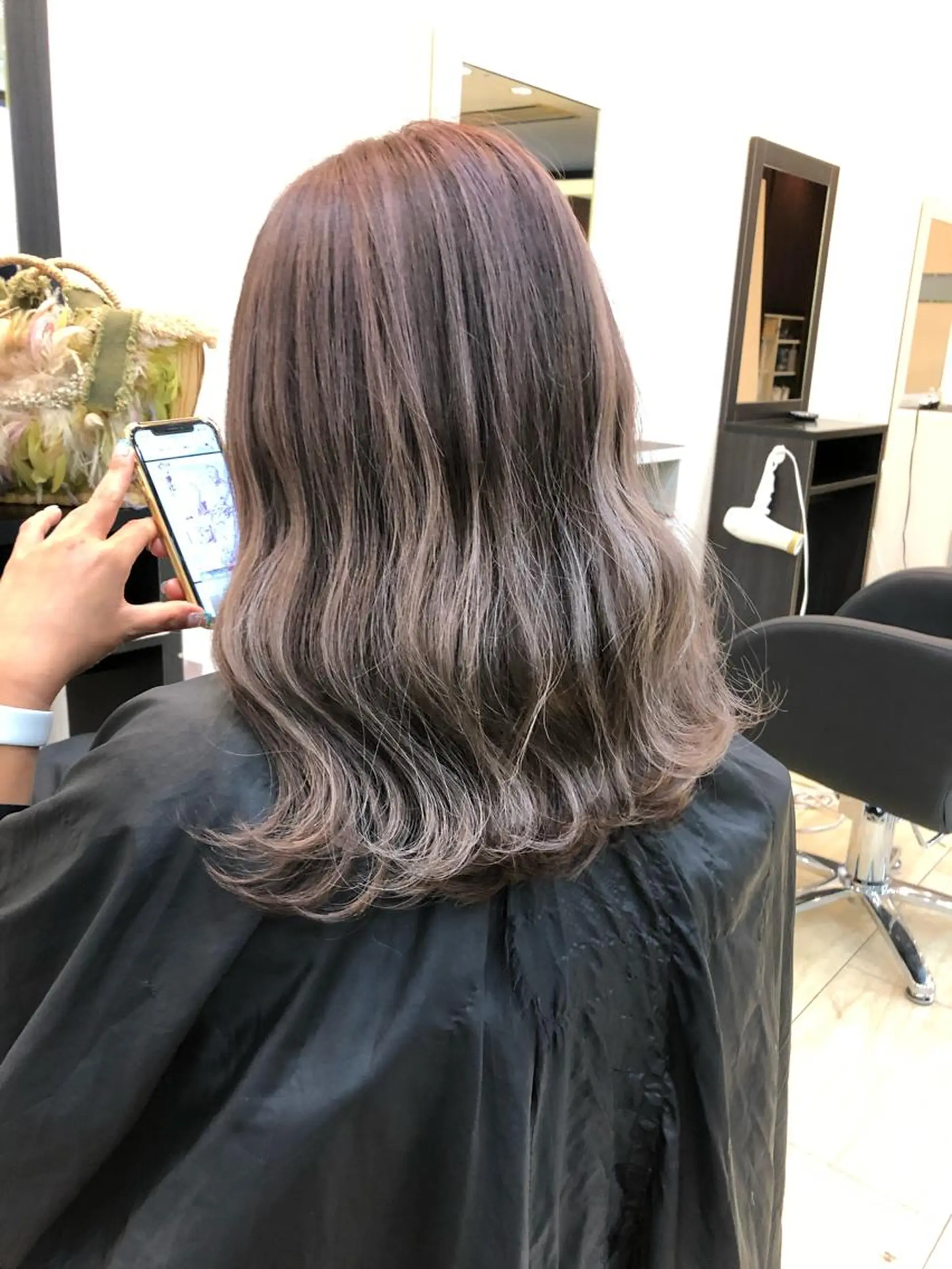 セミロング ボブ 外国人風カラー ハイライト レイヤーカット ヘアカラー yasu ヤスのヘアスタイル