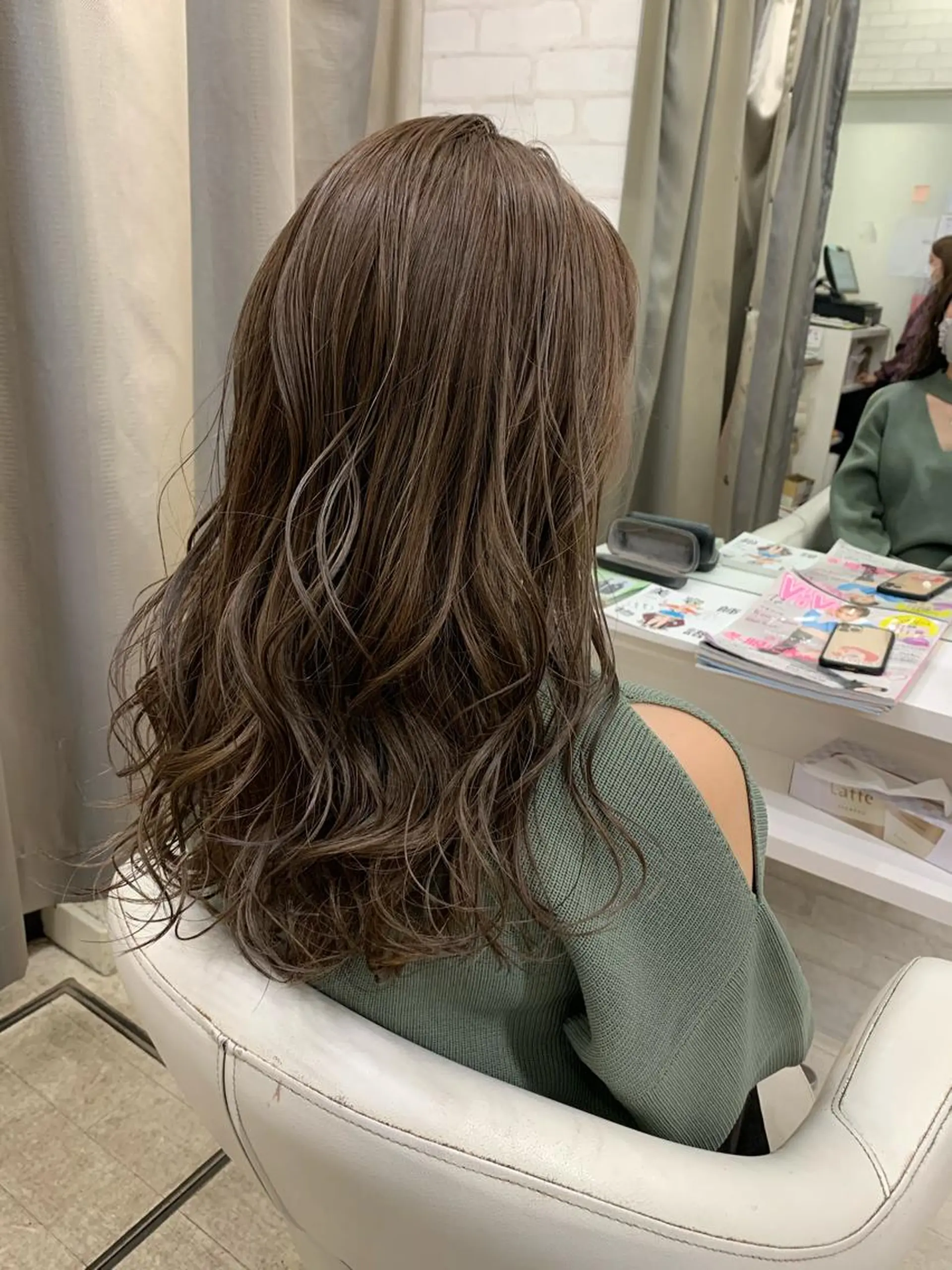 ロング カラー 大橋 一智のヘアスタイル