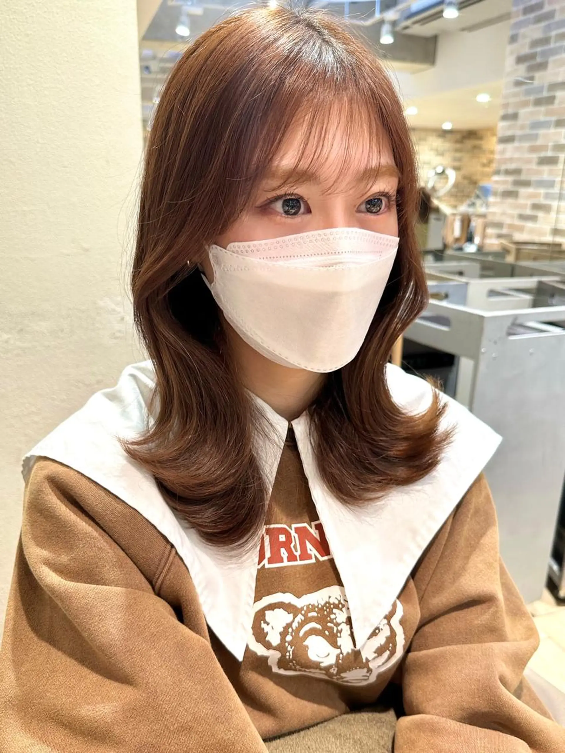 ミディアム カラー くびれヘア 韓国風ヘア 小顔カット カット 市原 大翼のヘアスタイル