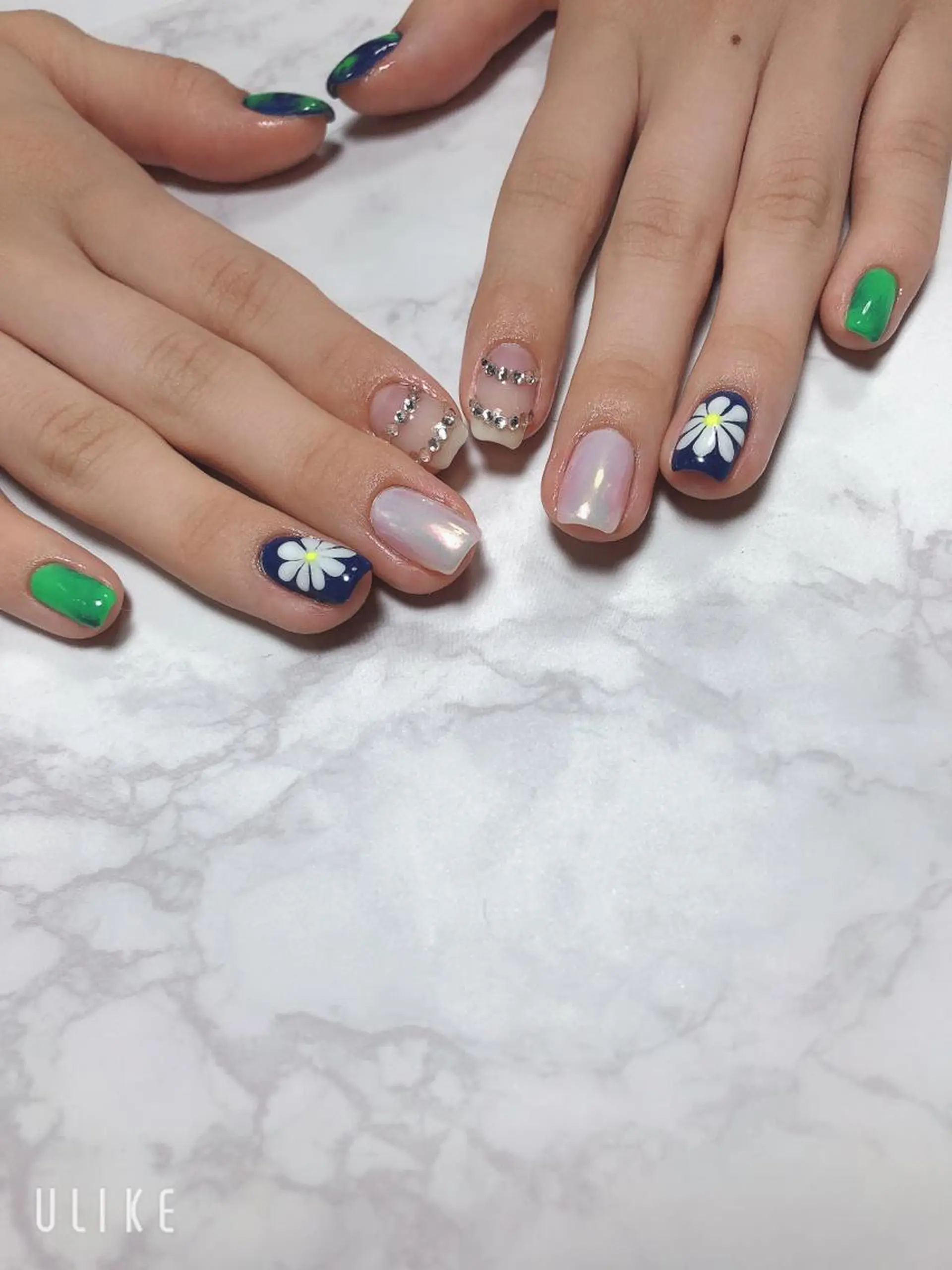 ネイル Nailsalon Luanaのネイルデザイン