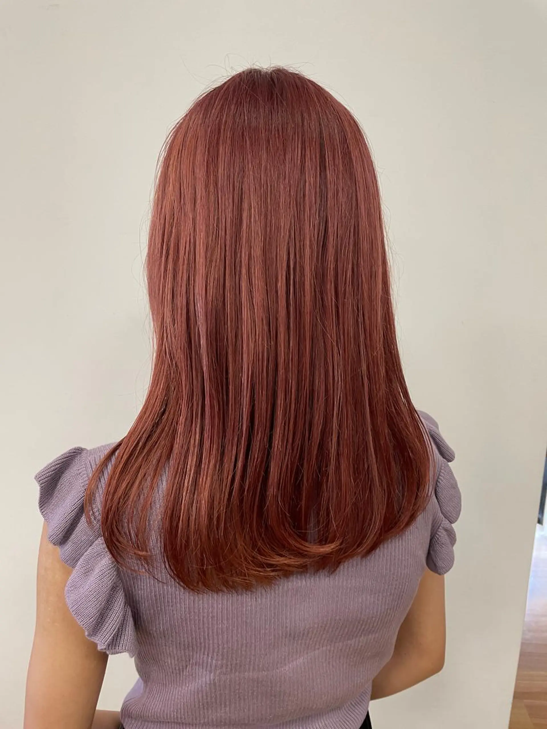 ミディアム カラー ダブルカラー ハイトーンカラー ピンクカラー 1/f hair space所属・河口 友里のヘアスタイル