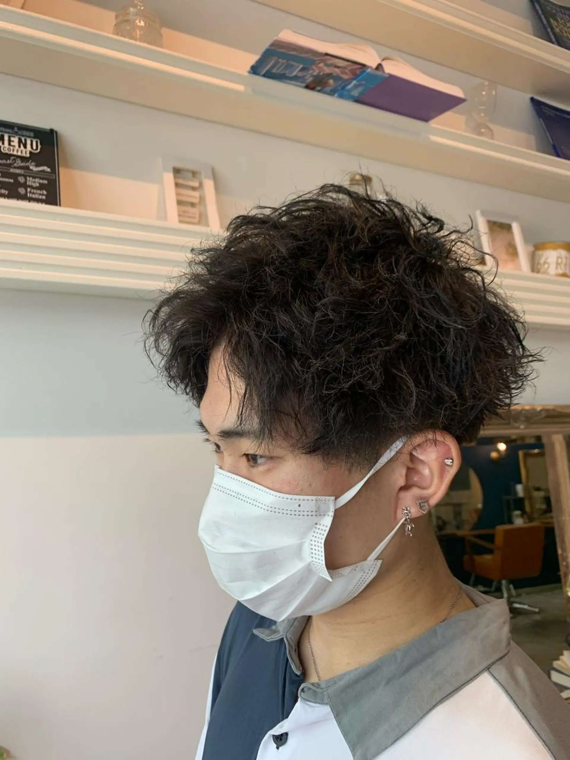 ショート かきあげバング ツイストパーマ カット パーマ トリートメント ヘッドスパ ヘアセット 山口 竣也のヘアスタイル