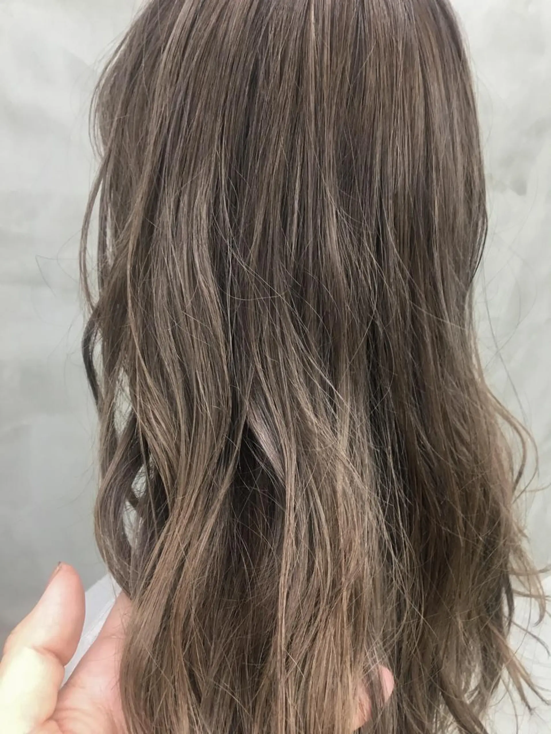 カラー ベージュカラー ブリーチ グレージュ ラベンダーカラー 外国人風カラー SEED&beauty byFLAT所属・ヘッドスパ (女性限定)🍋モエのヘアスタイル