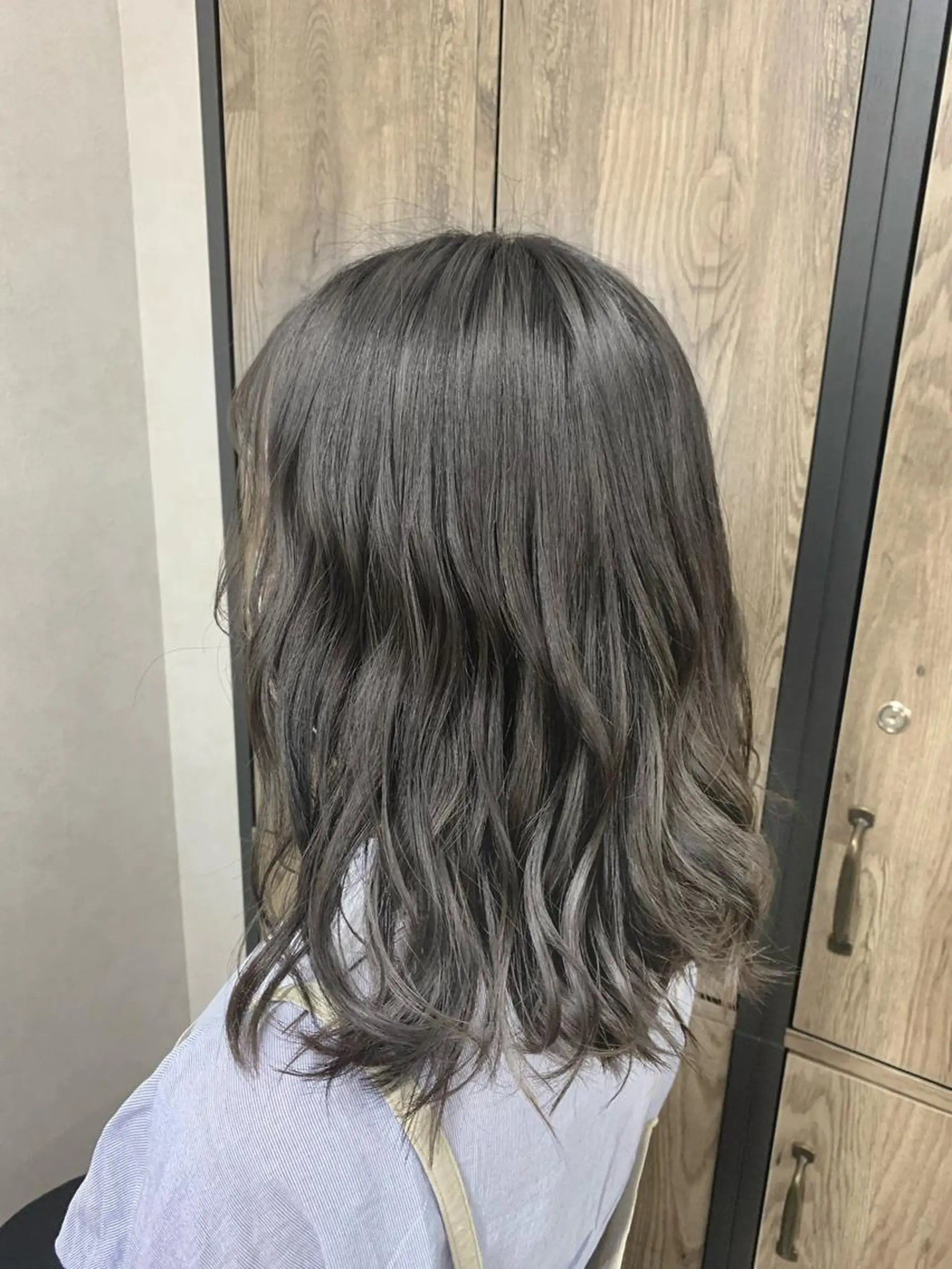 カラー バレイヤージュ ブリーチ ケアブリーチ ダブルカラー イヤリングカラー 🌷かわばた めい🌷のヘアスタイル