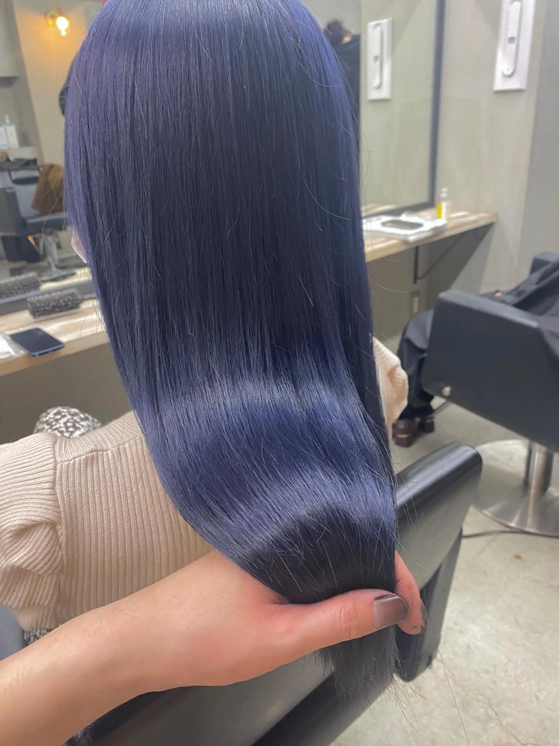 セミロング カラー パーマ ヘアアレンジ メンズ キッズ ネイル マツエク・マツパ ブルーカラー ネイビーカラー ブルー ネイビー カット ヘアカラー トリートメント 🌸グレージュ/ 艶髪🌸yutaのヘアスタイル