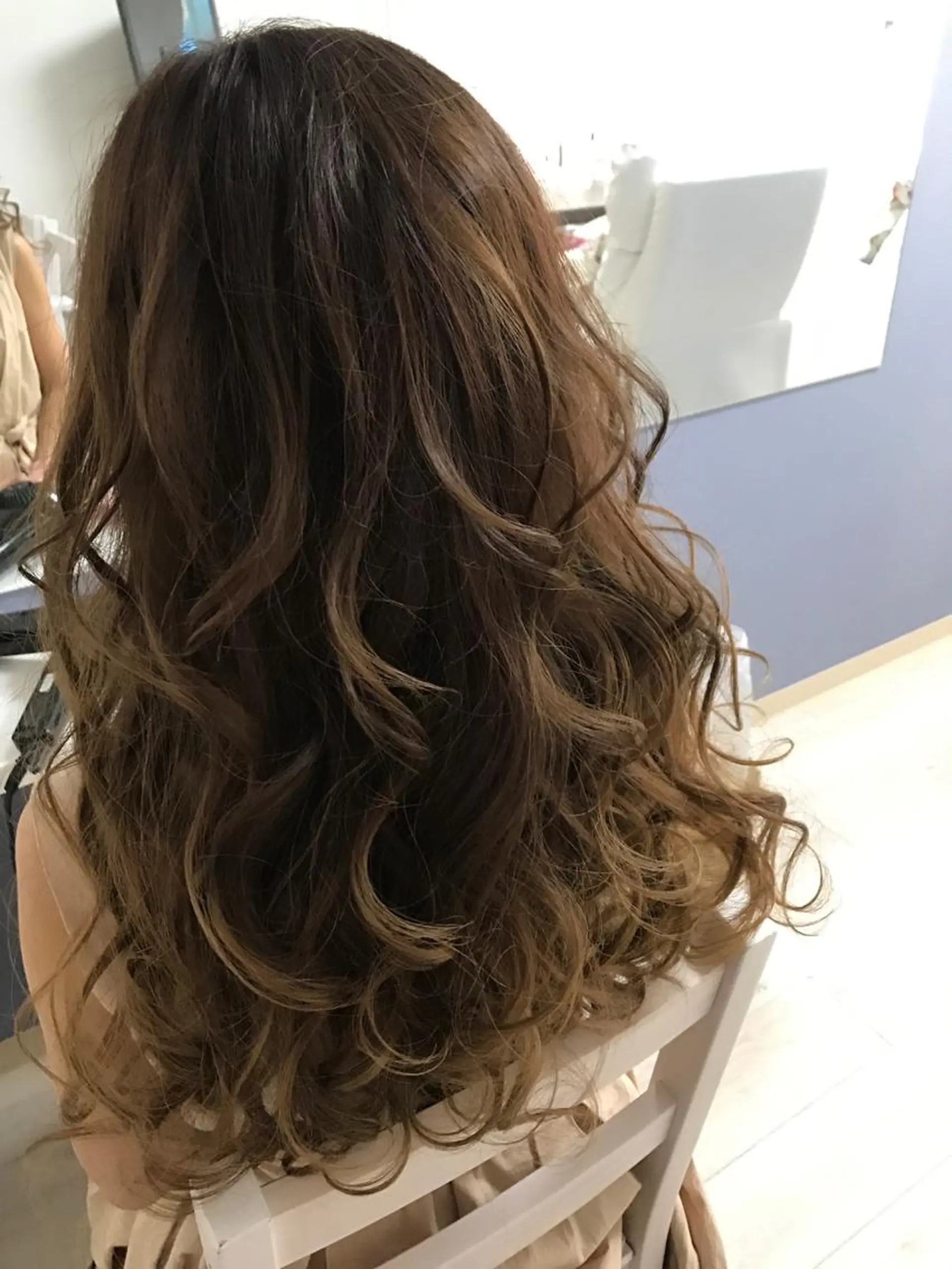 ロング ヘアアレンジ 【カメレオン】 上村 祥子のヘアスタイル