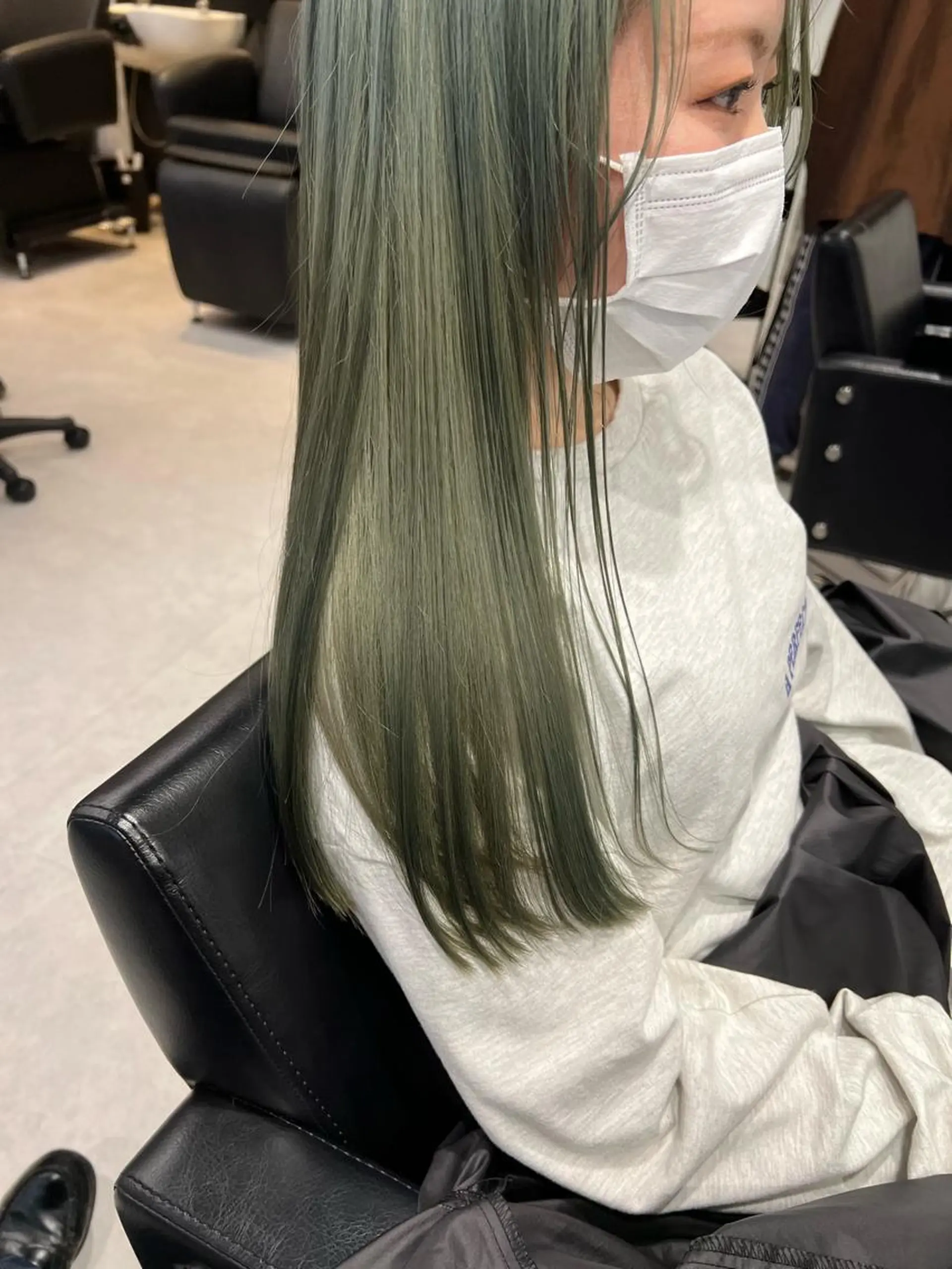 カラー KURUMI /NINE麻布十番のヘアスタイル