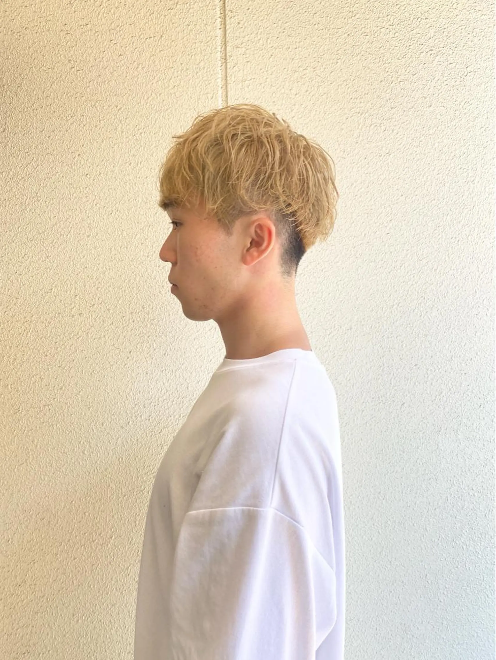 ショート カラー メンズ メンズブリーチ マッシュ メンズパーマ メンズショート ツーブロック カット ヘアカラー ボブ/レイヤー/ ウルフ/池澤慎人のヘアスタイル