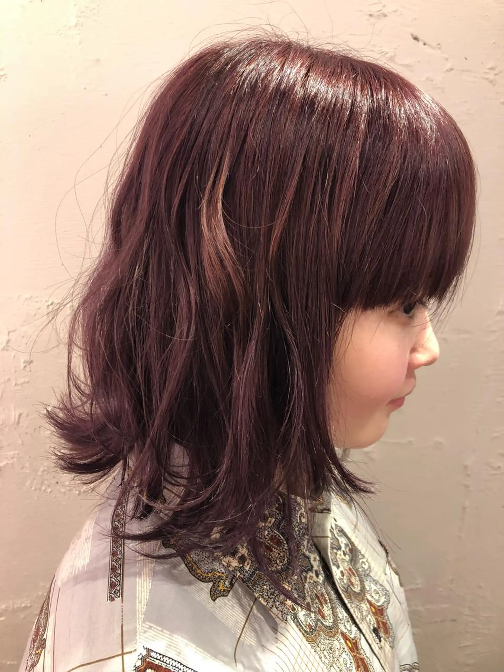 ミディアム カラー 黒髪 ブリーチ ピンクカラー インナーカラー🫶 オタク美容師 山本のヘアスタイル