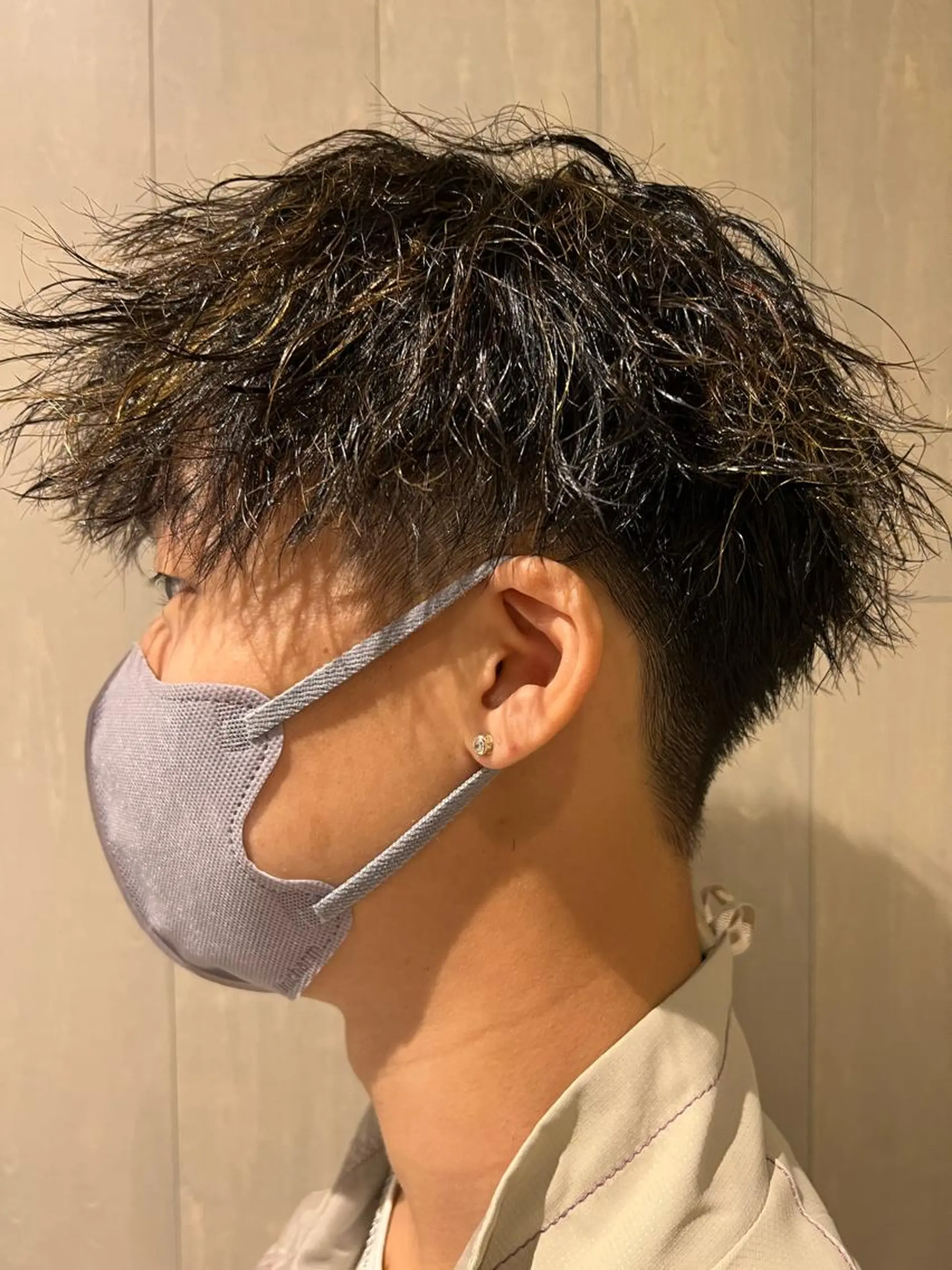 ショート カラー メンズ 糟谷 慈英のヘアスタイル