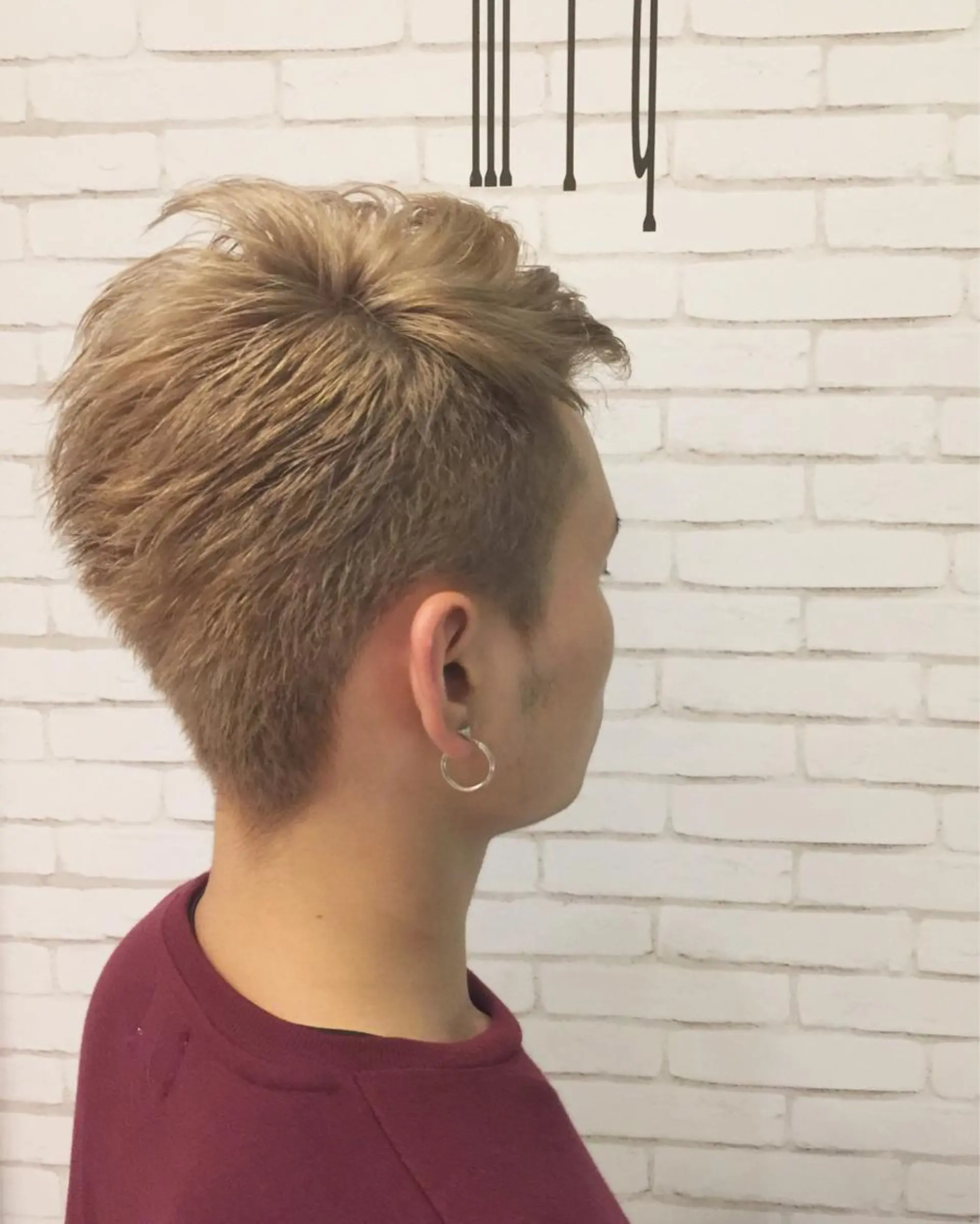 ショート カラー メンズ メンズハイトーン ベージュカラー ハイトーンカラー ハイトーンベージュ カット ヘッドスパ 中川 拓弥のヘアスタイル