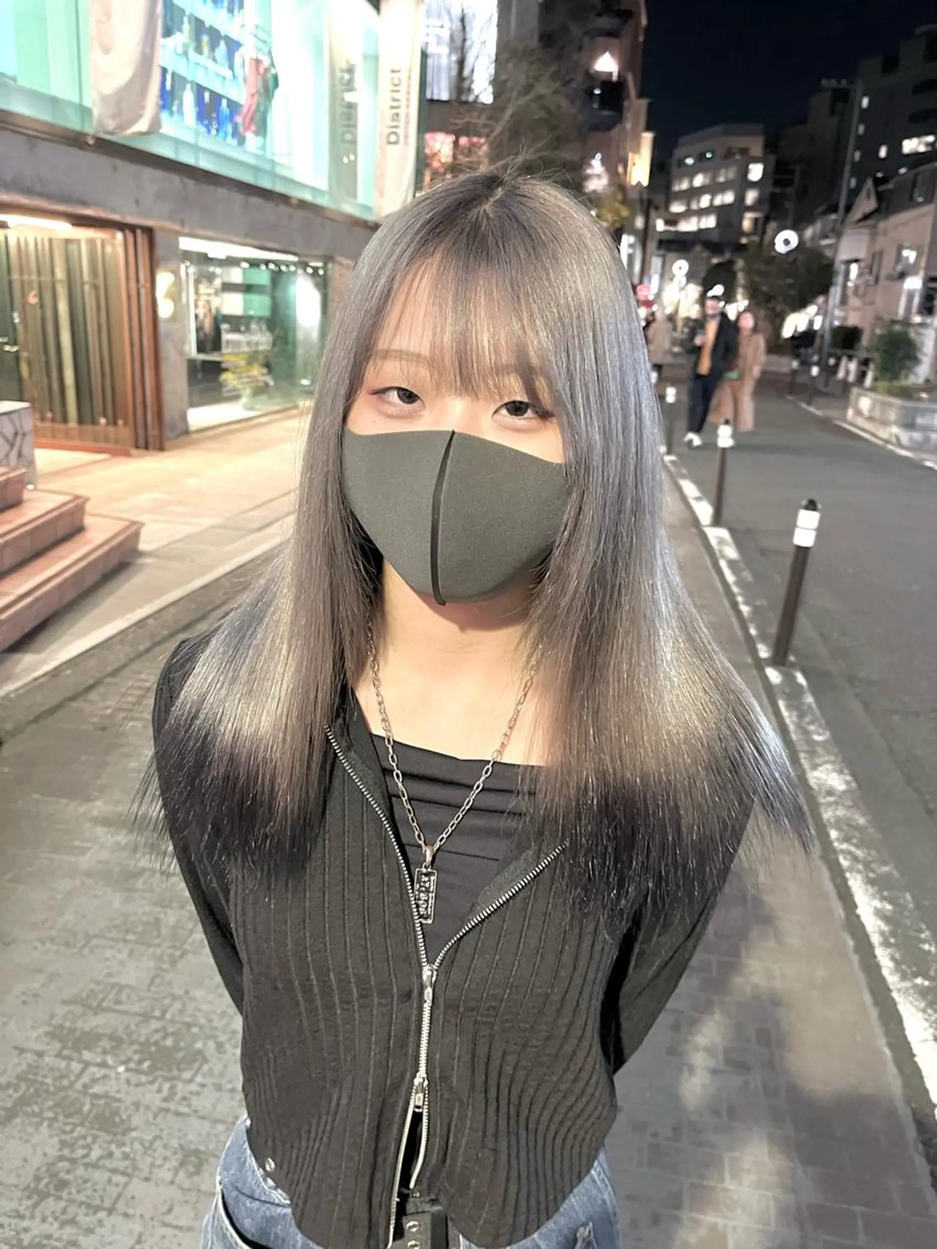 セミロング カラー ヘアアレンジ ヘアカラー トリートメント ヘアセット 🩶【推しハイトーン 】yuzu🩶のヘアスタイル