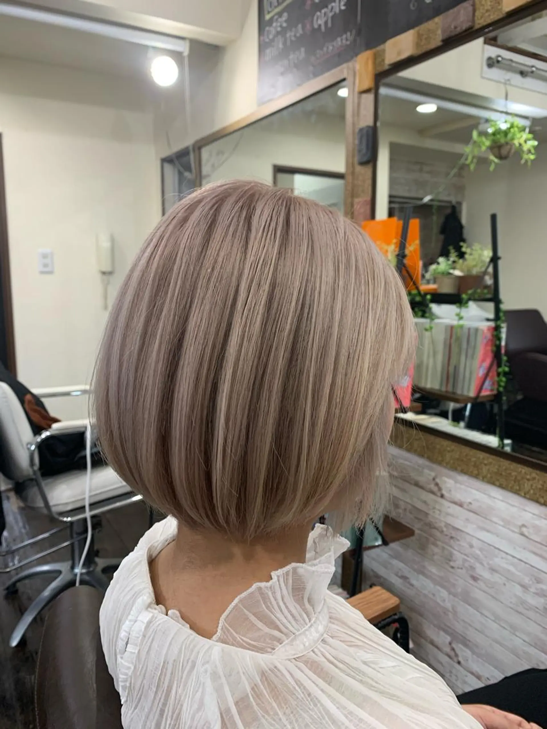 カラー ヘアカラー 渡辺 健太のヘアスタイル