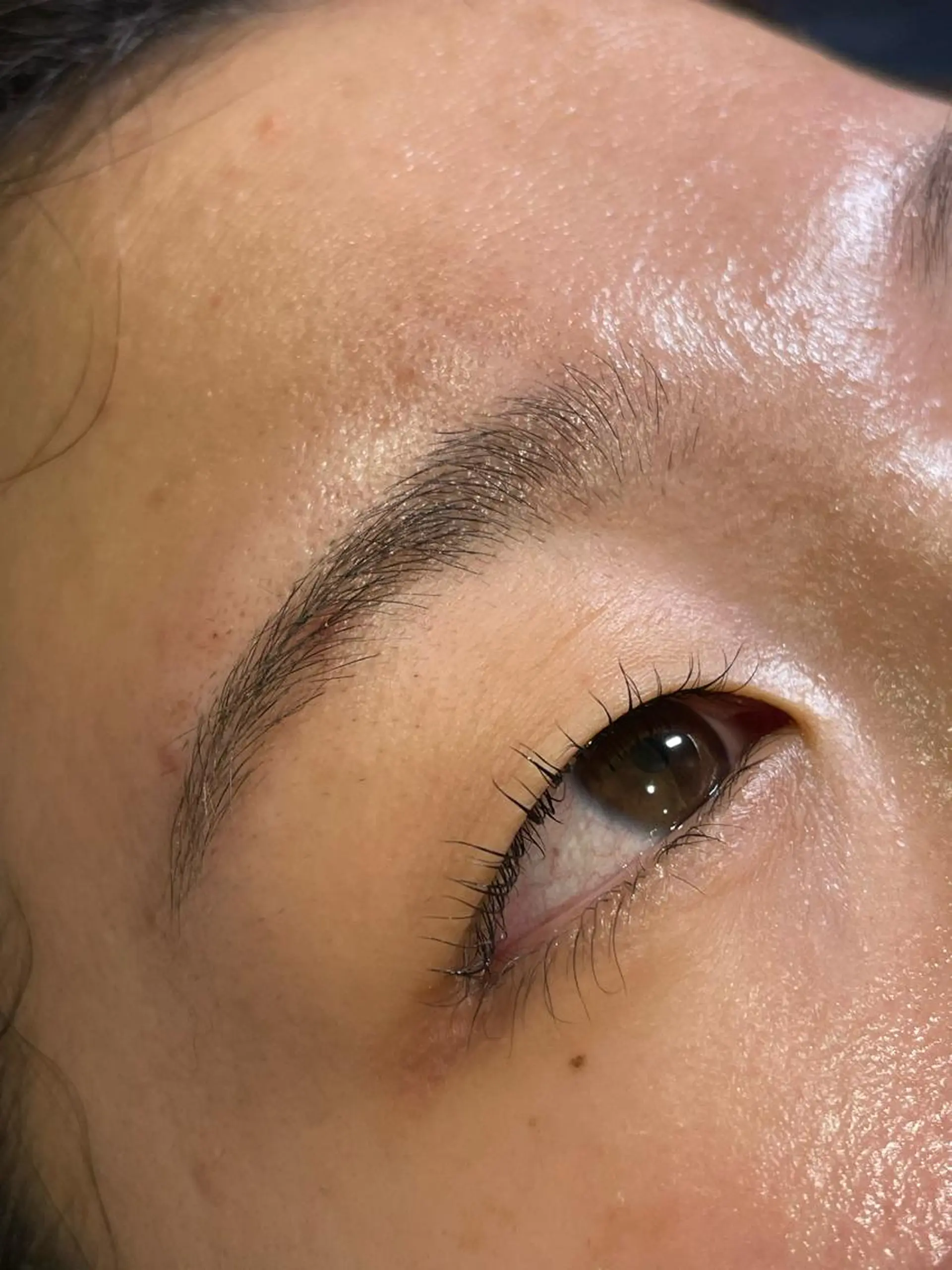 マツエク・マツパ cure所属・井上 真里奈のヘアスタイル