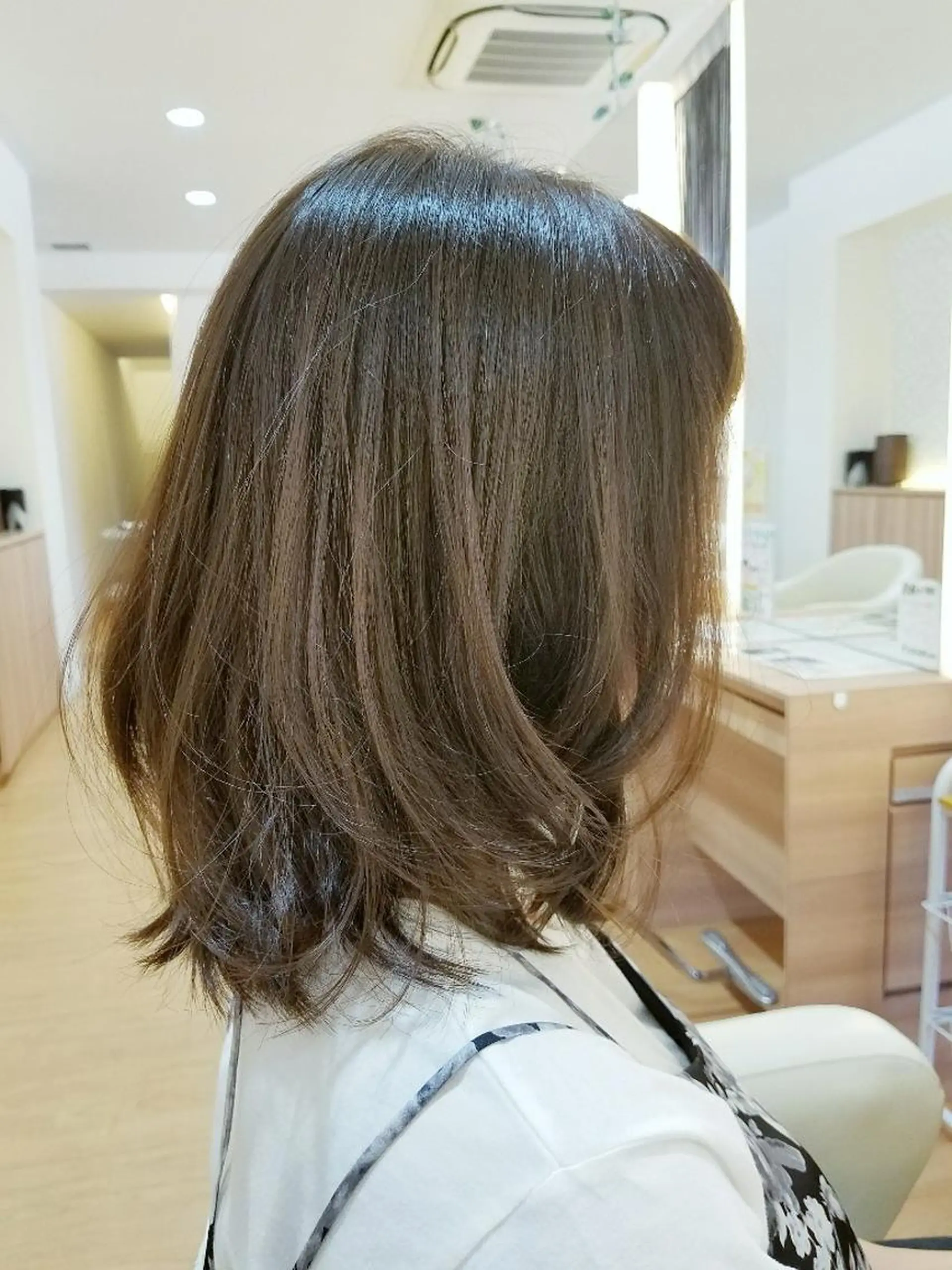 ミディアム カラー アッシュ アッシュグレー アッシュグレージュ グレージュ 髪質改善/ハイライト 小林秀樹のヘアスタイル