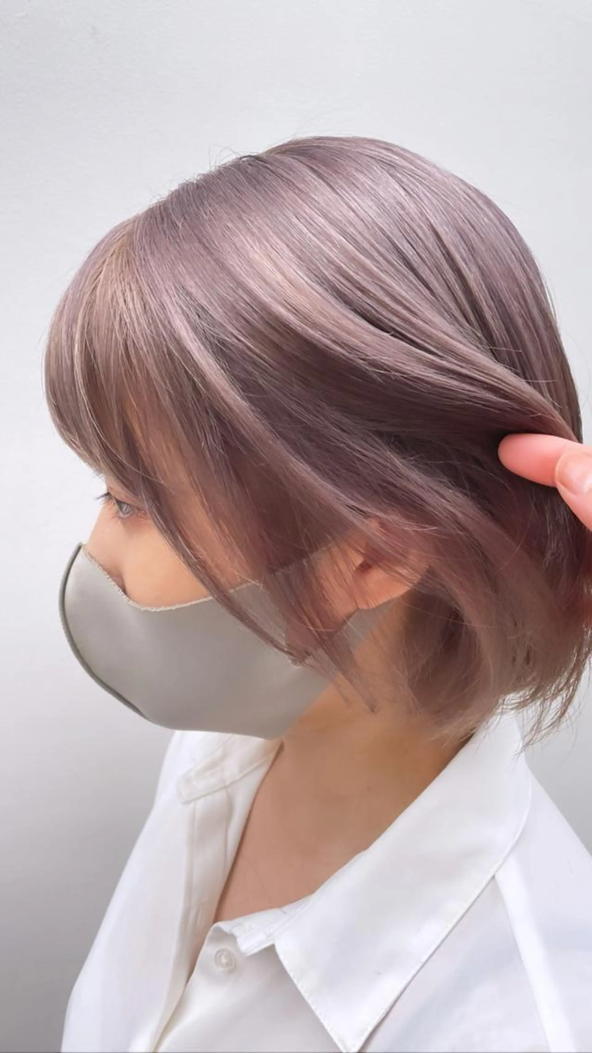 ミディアム カラー ベージュカラー ブリーチ ピンクカラー ピンクベージュ ヘアカラー トリートメント chama レイヤーカットのヘアスタイル