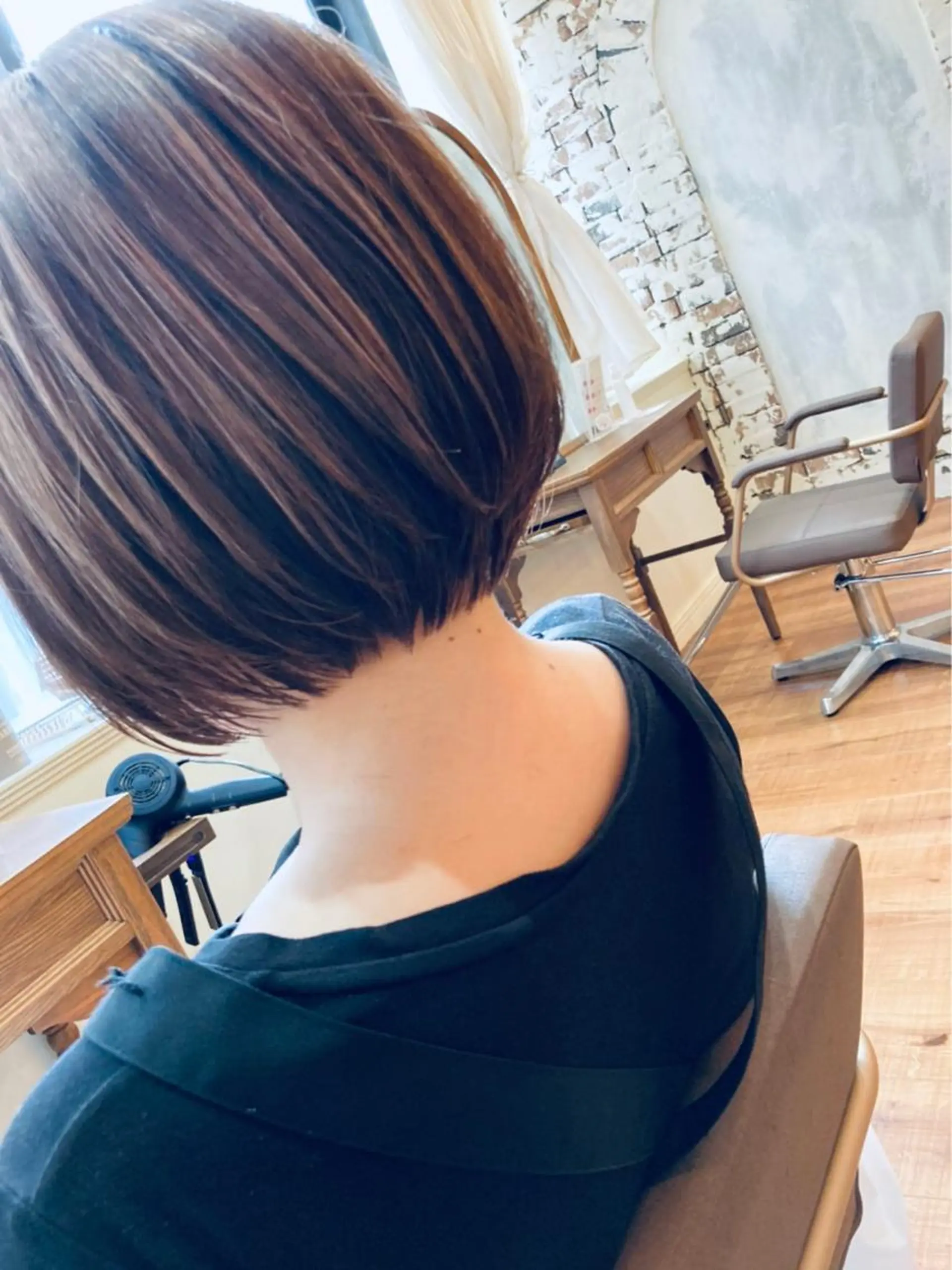 ショート カラー 理想のツヤ髪へ 👼谷山　潮音👼のヘアスタイル