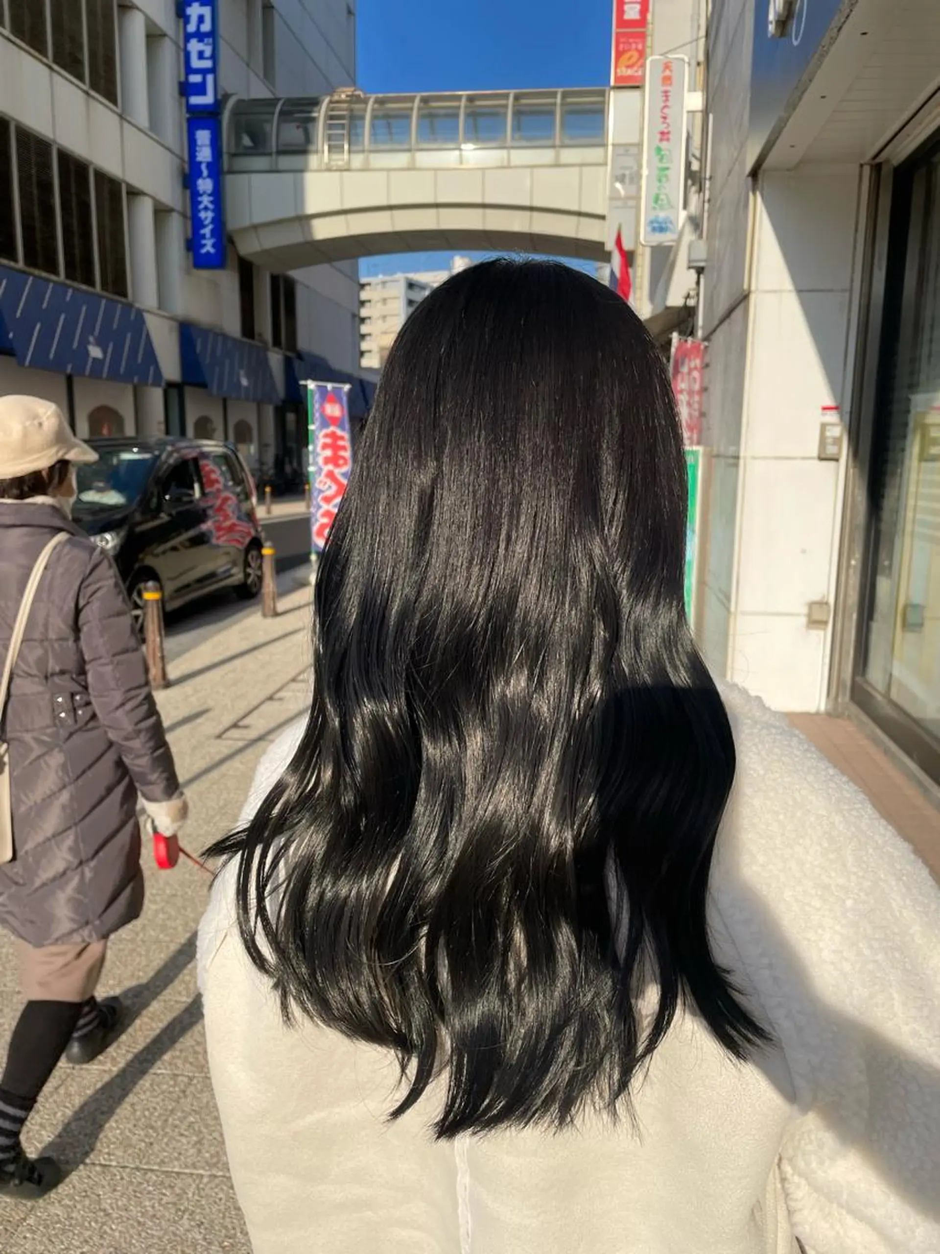 ロング カラー 黒髪 ブルーカラー ブルーブラック LOG/所属・✨縮毛/ブリーチ✨ 出口 紗依のヘアスタイル